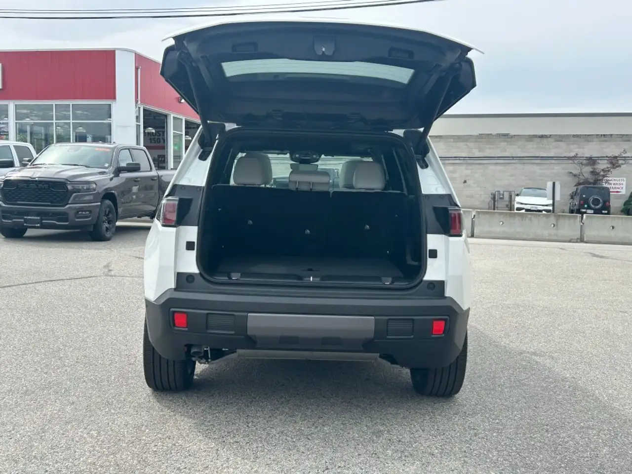 Jeep Cherokee снимка Jeep Cherokee