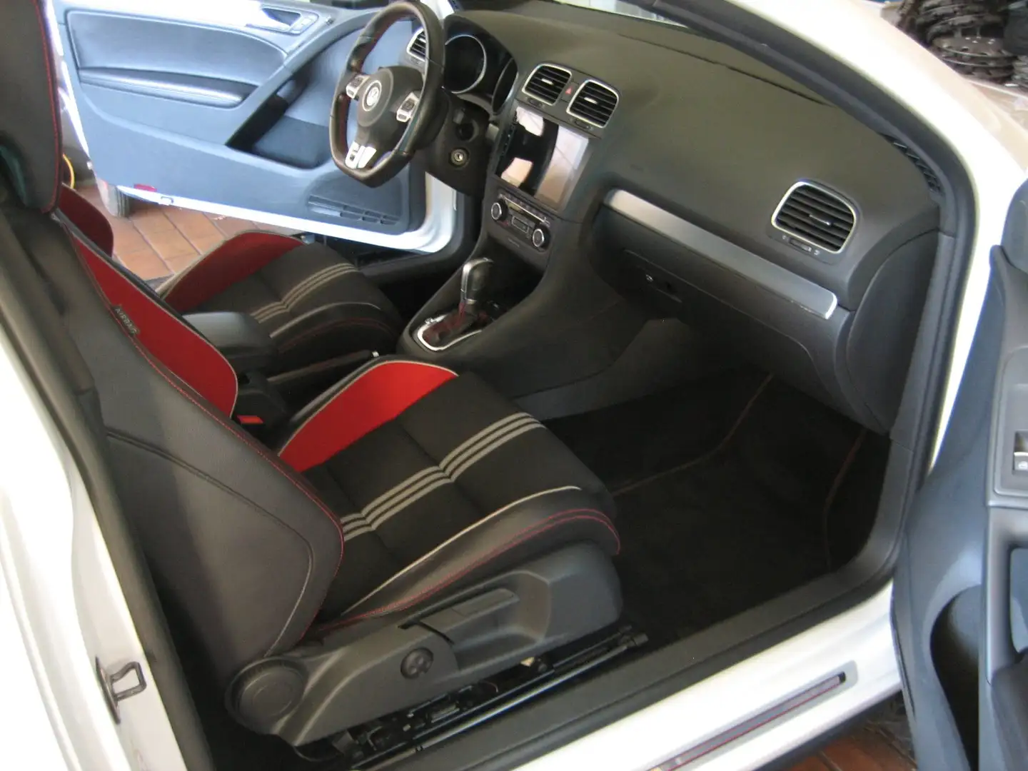 Volkswagen Golf GTI Golf VI 3-Türer 2.0 DSG adidas Weiß - 2