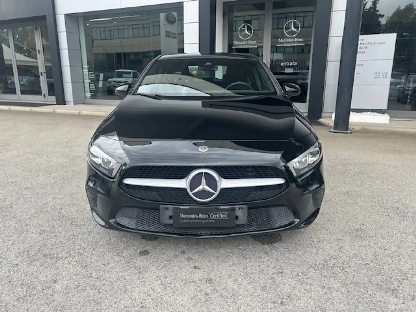 Mercedes-Benz A 180 Automatic Sport Schwarz - 2
