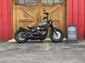Triumph Bonneville Bobber Black Groen - thumbnail 2