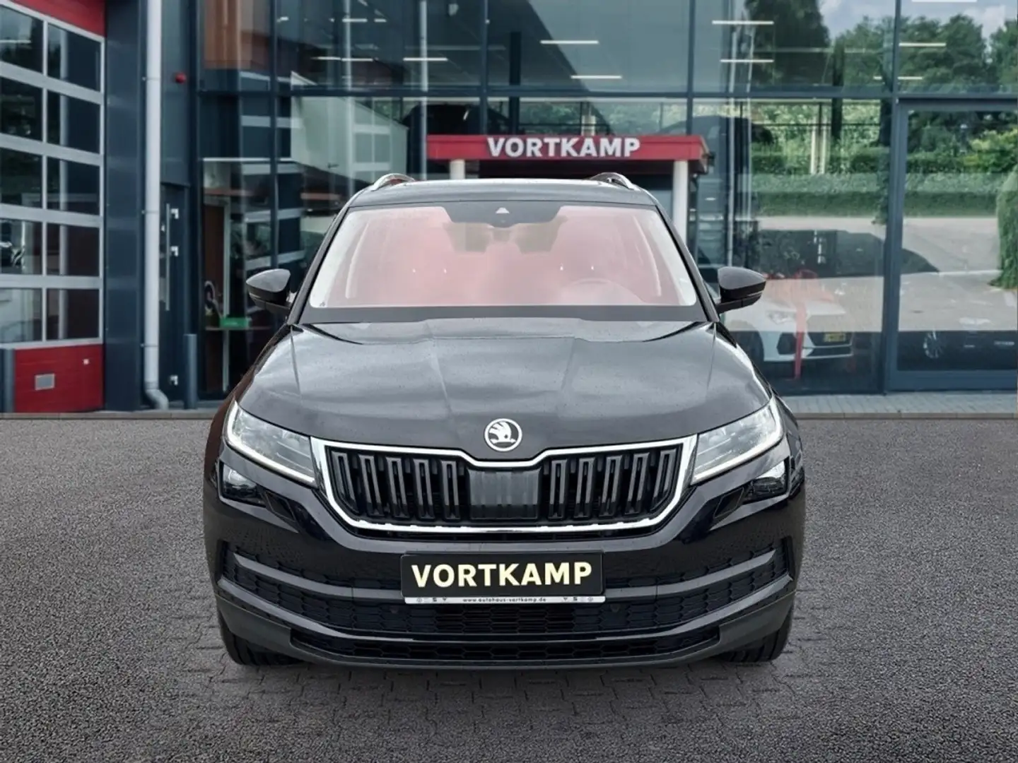 Skoda Kodiaq 2.0 TDI DSG STYLE PANO-DAK/CAMERA/MEMORY/TREKHAAK/ Zwart - 2