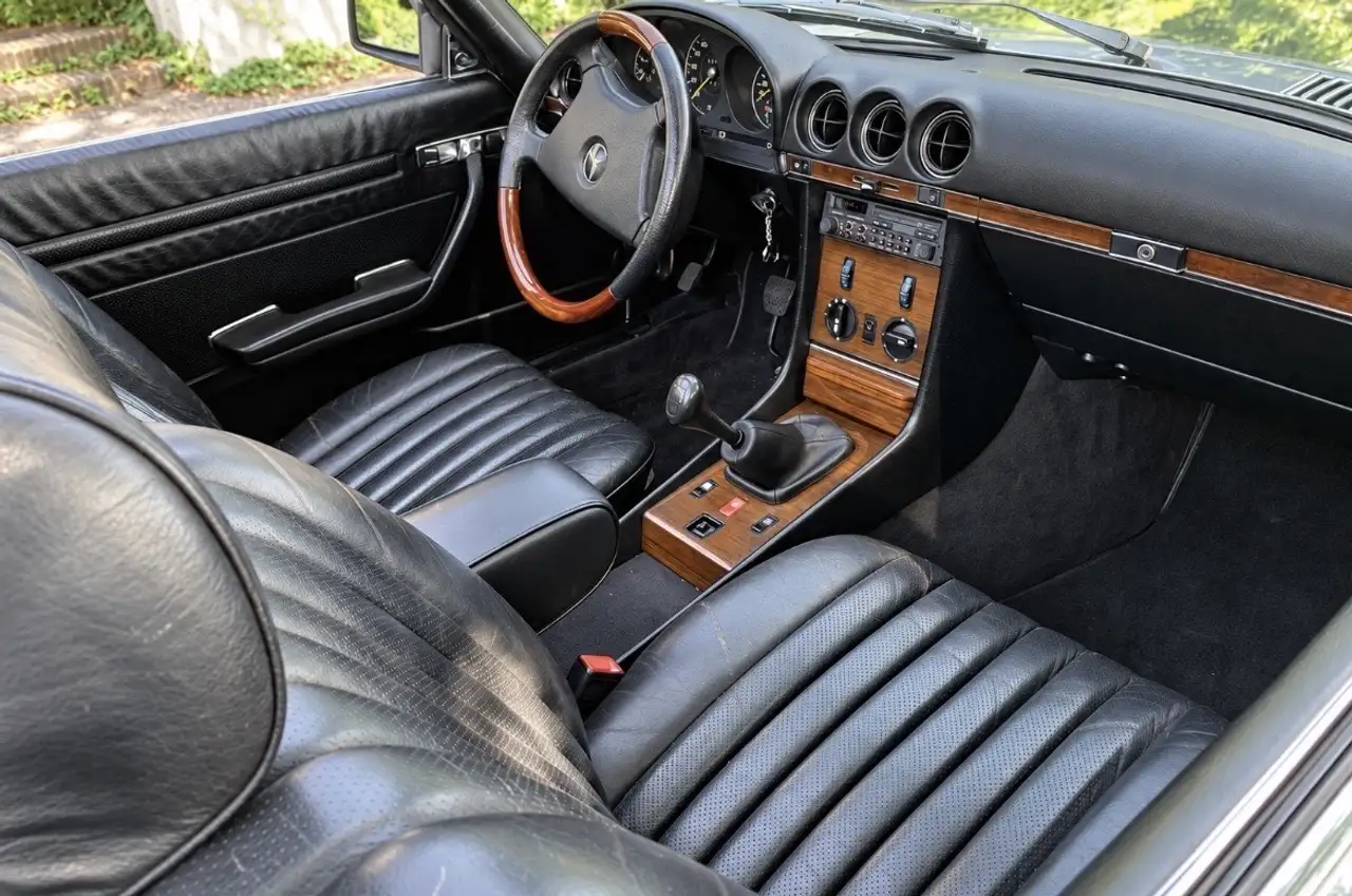 Mercedes-Benz SL 280, foto 3