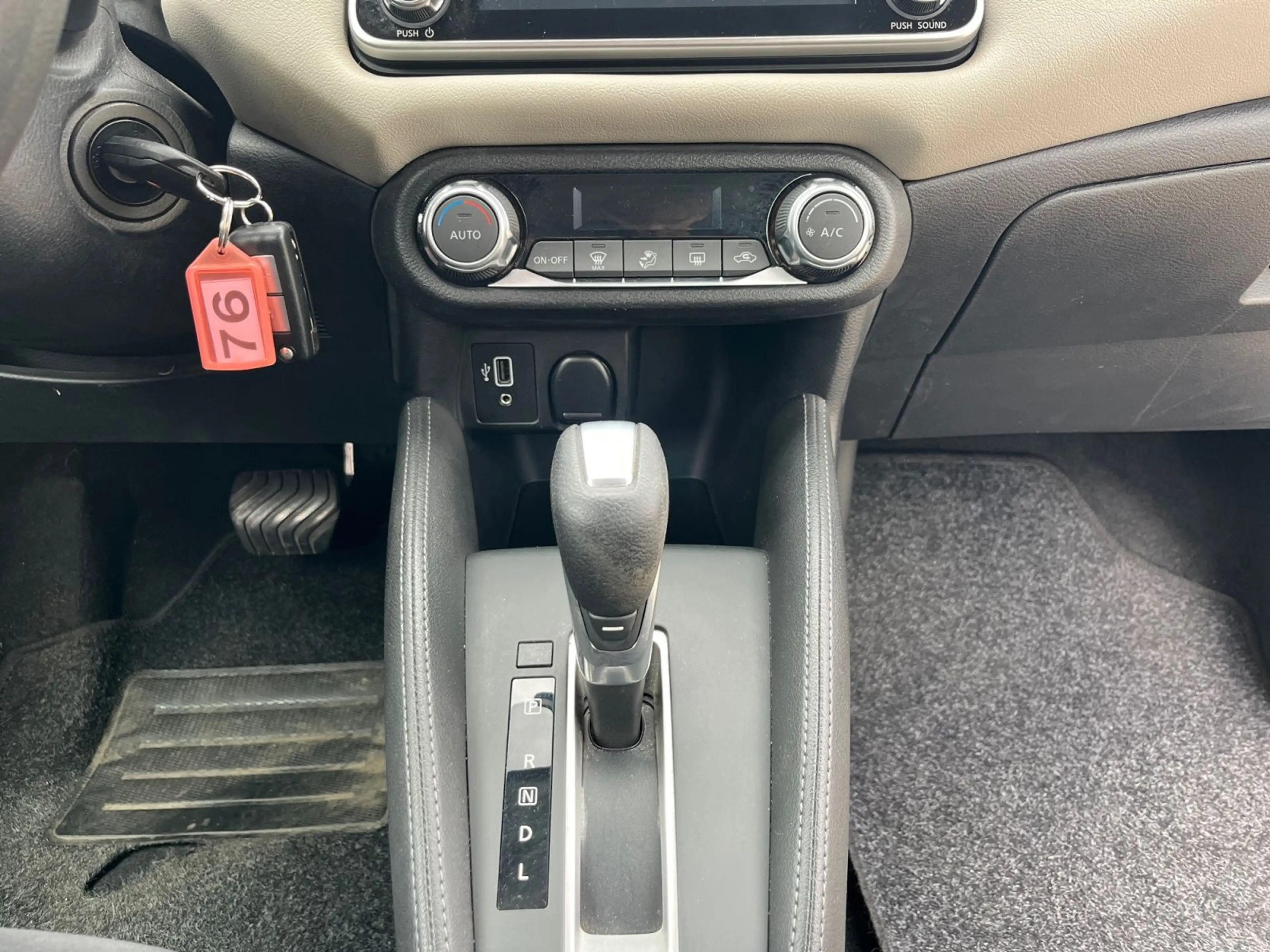 Nissan Micra 1.0 N-Way | AUTOMATIK | AAC | PDC — photo 12