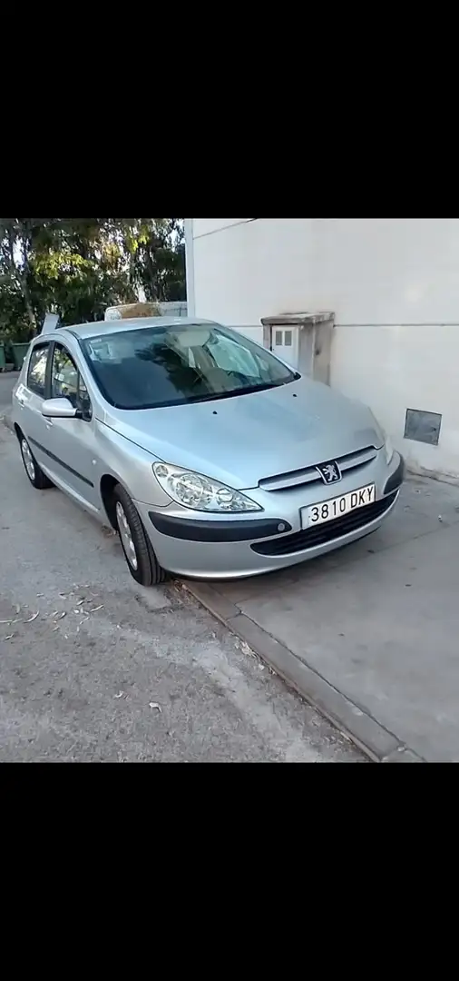 Peugeot 307 HDi 110 Quiksilver - 1