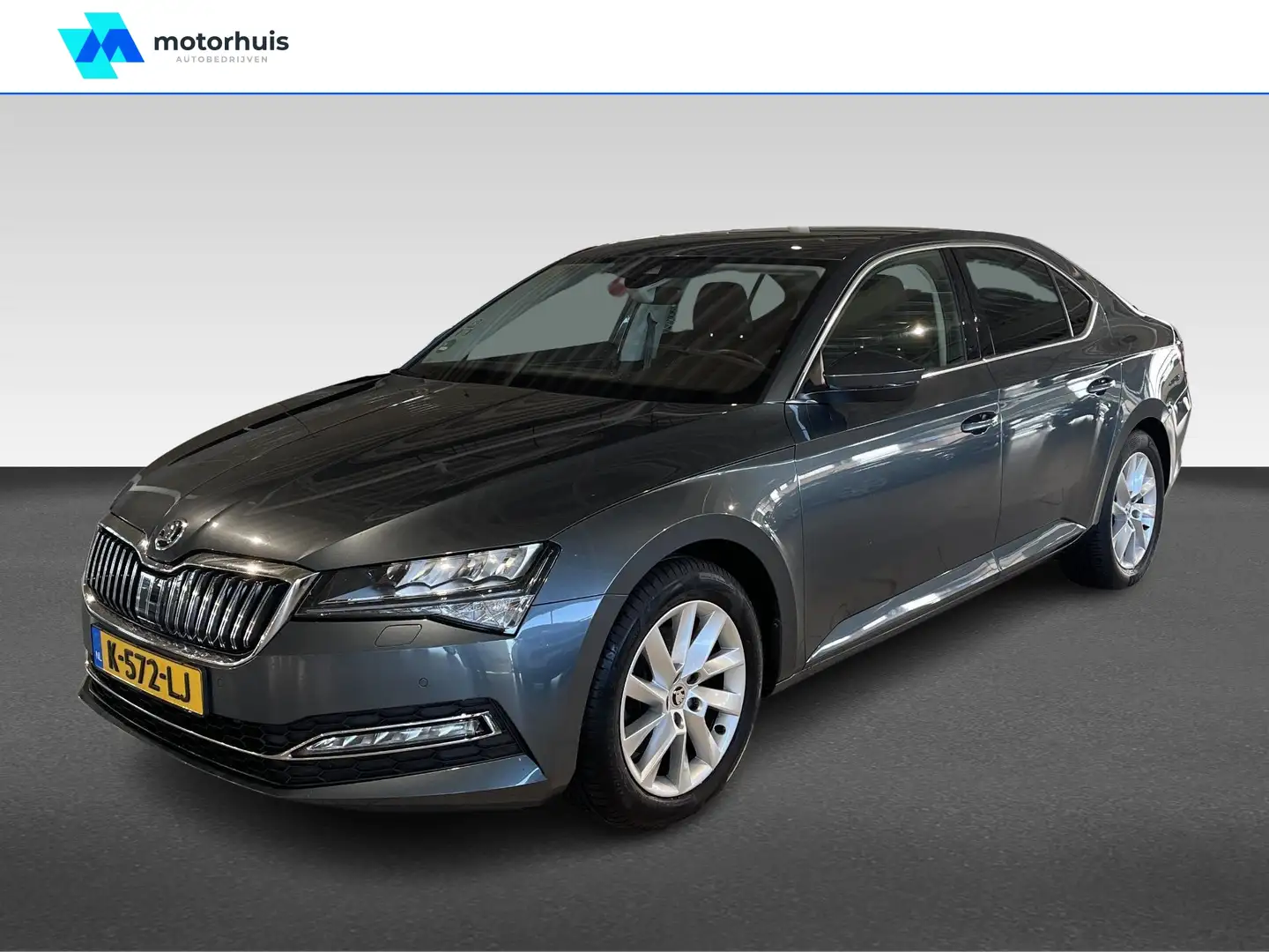 Skoda Superb 1.5 TSI Greentech ACT 150pk DSG-7 Business Edition Gris - 1