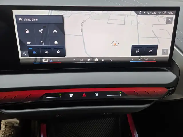 BMW X3 view 12
