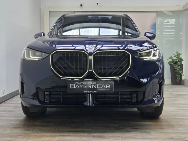 BMW X3 view 2