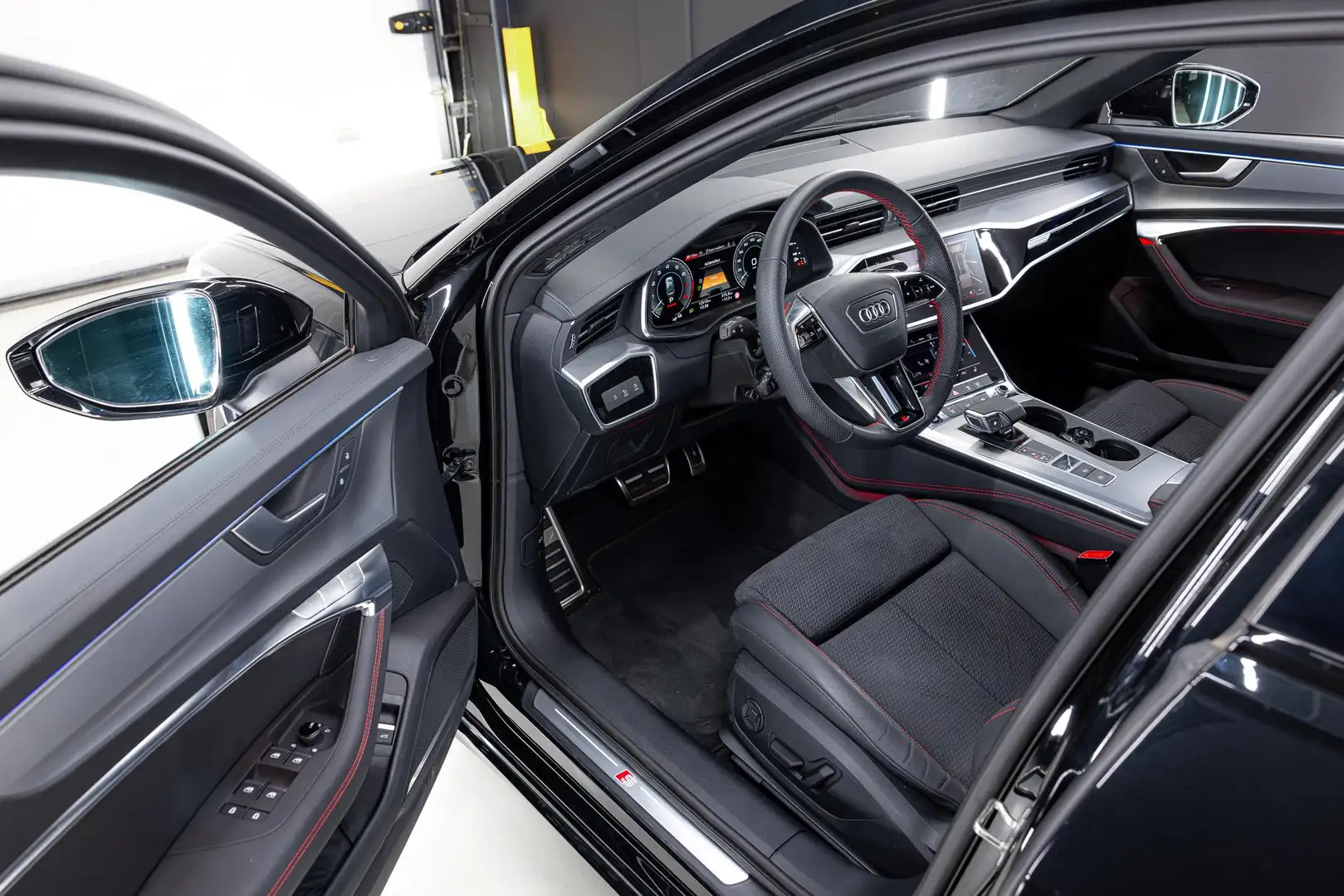 Audi A6 Limousine 55 TFSI e quattro Pro Line S Competition Schwarz - 2