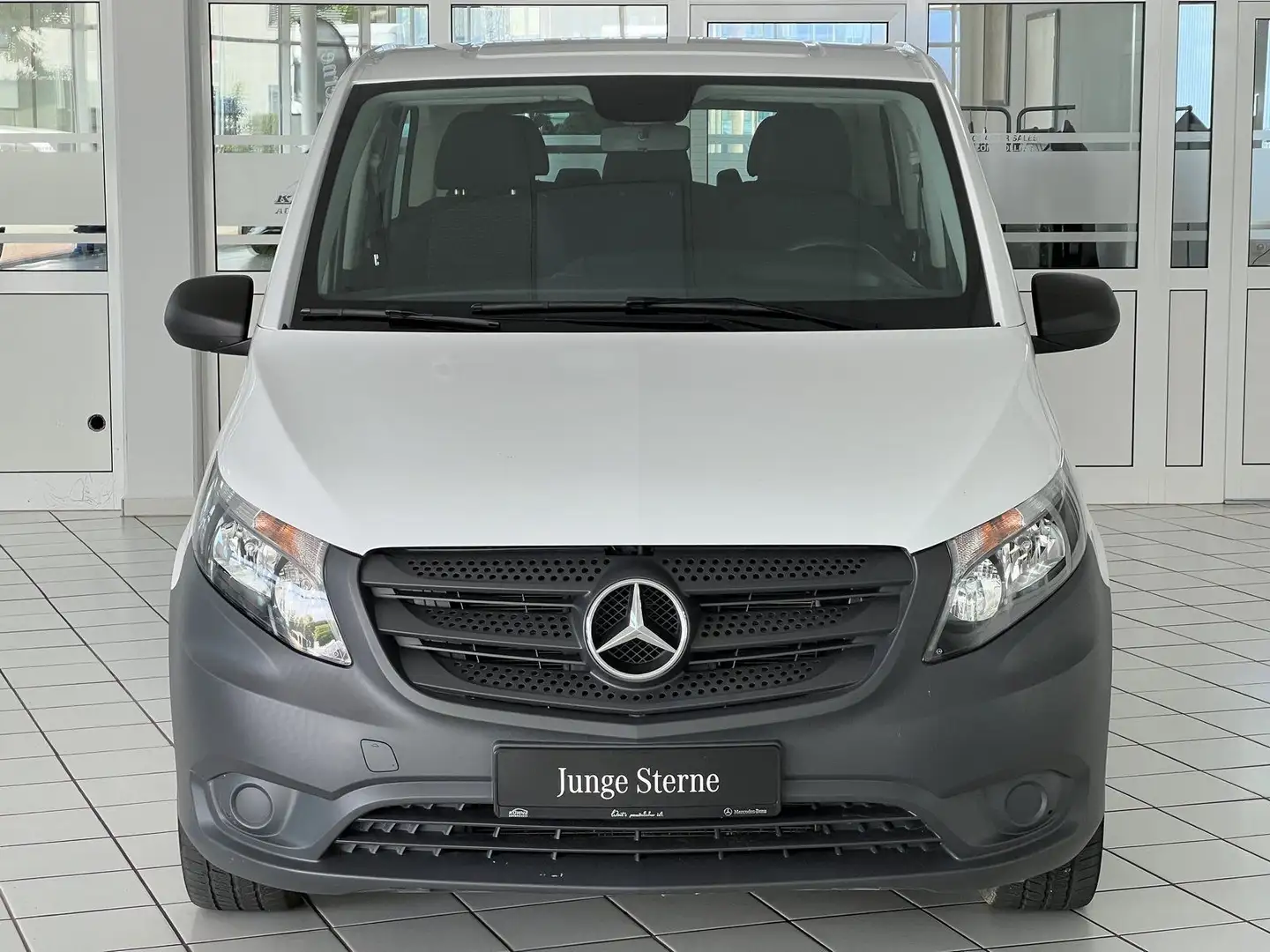 Mercedes-Benz Vito Tourer 114 Pro lang Navi+SHZ+9G+Kamera+Temp Wit - 2
