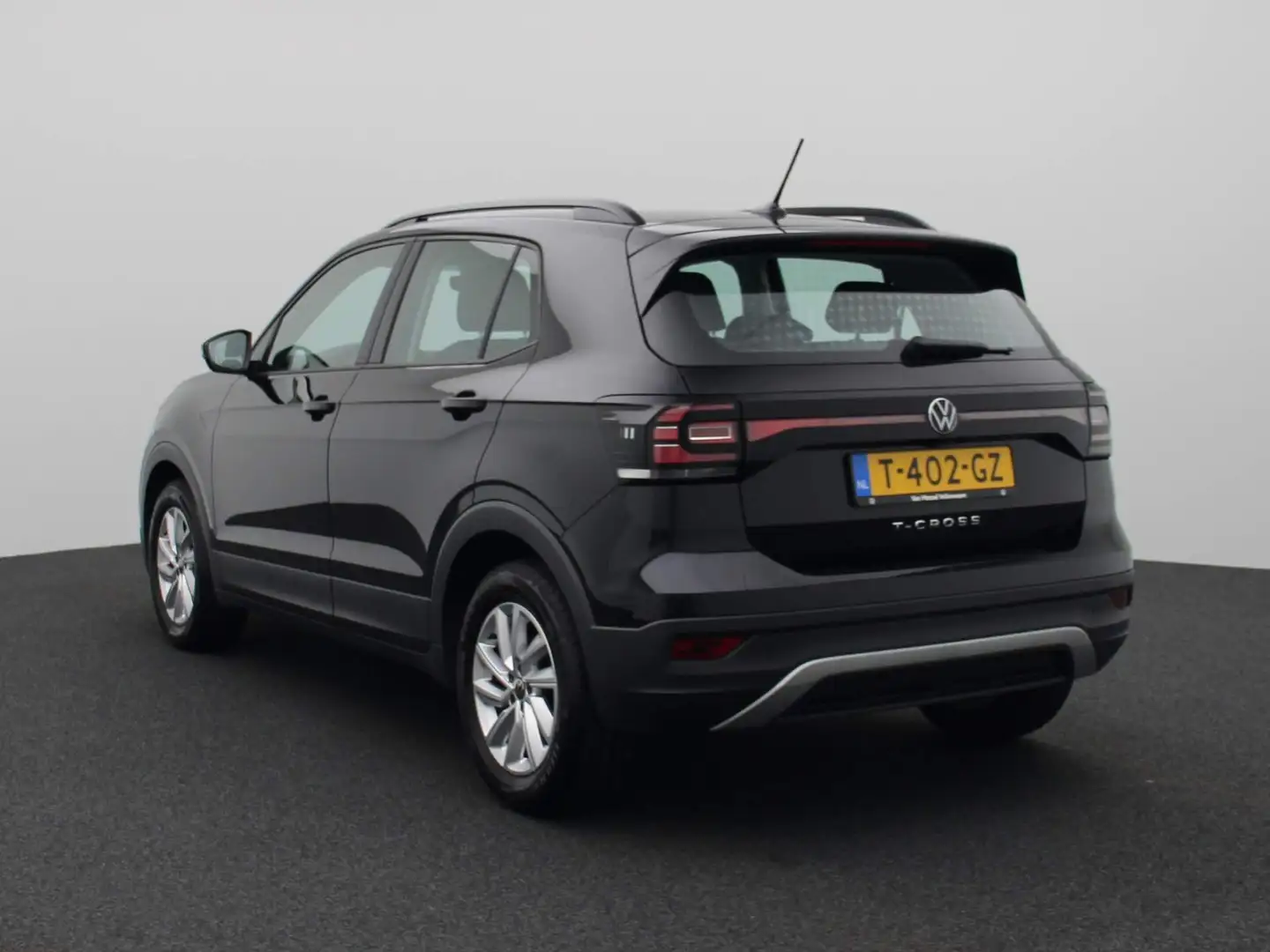 Volkswagen T-Cross 1.0 TSI Life 95 PK | Navigatie | App Connect | And Zwart - 2