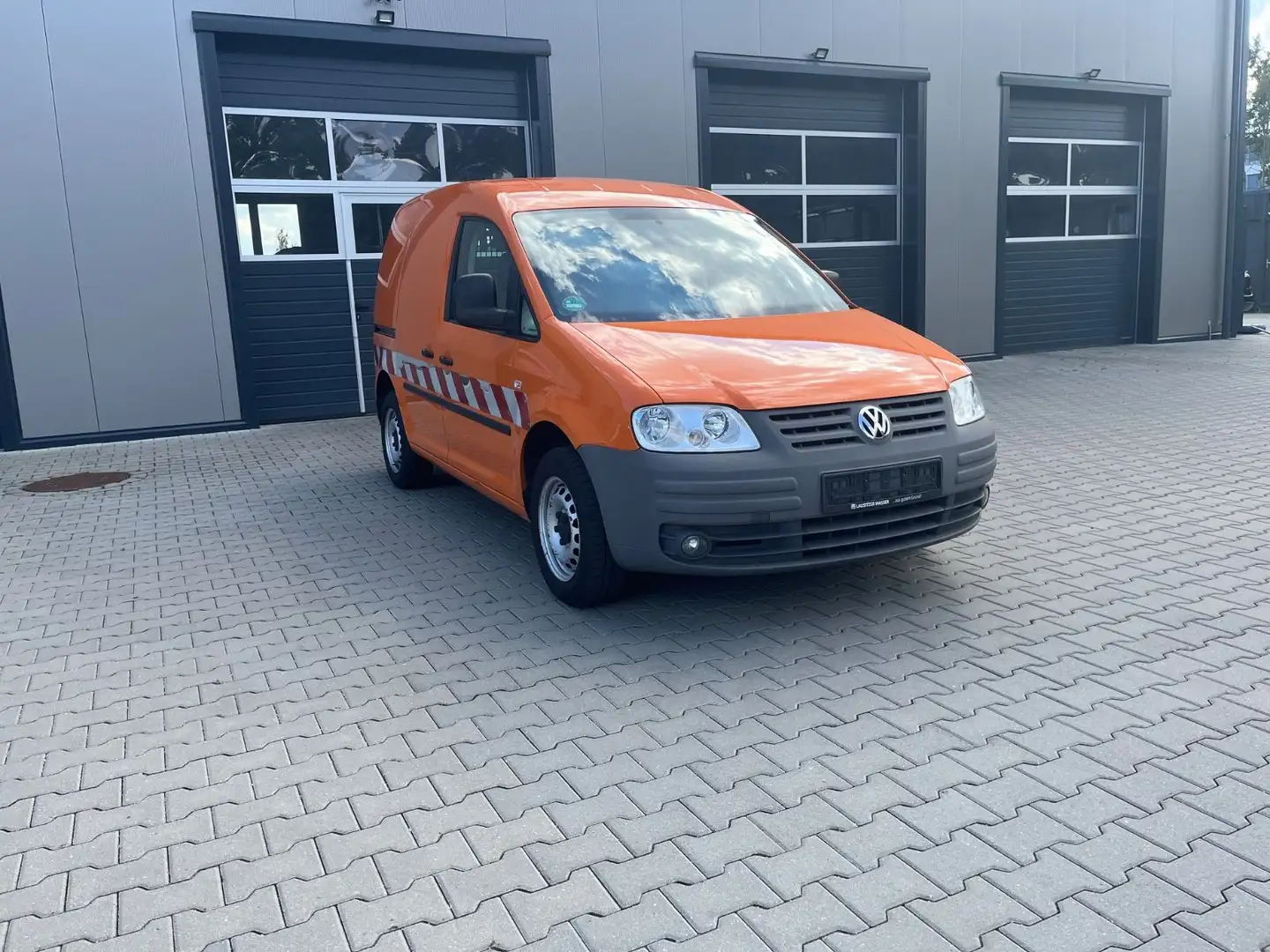 Volkswagen Caddy Kasten Orange - 2