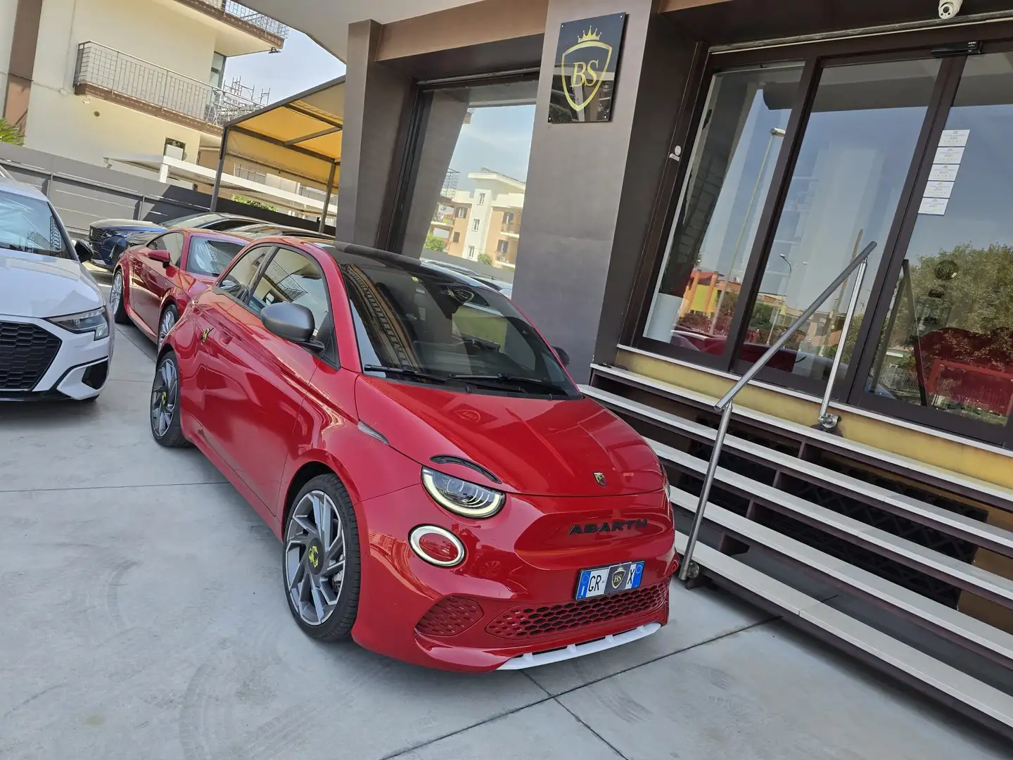Abarth 500 500e 42 kWh Turismo Rosso - 1