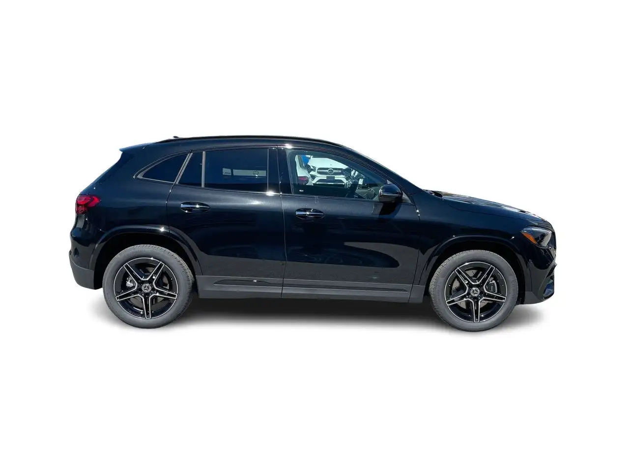 Mercedes-Benz GLA снимка Mercedes-Benz GLA