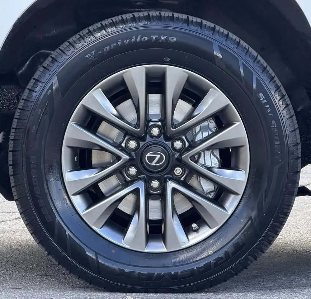 Lexus GX photo Lexus GX