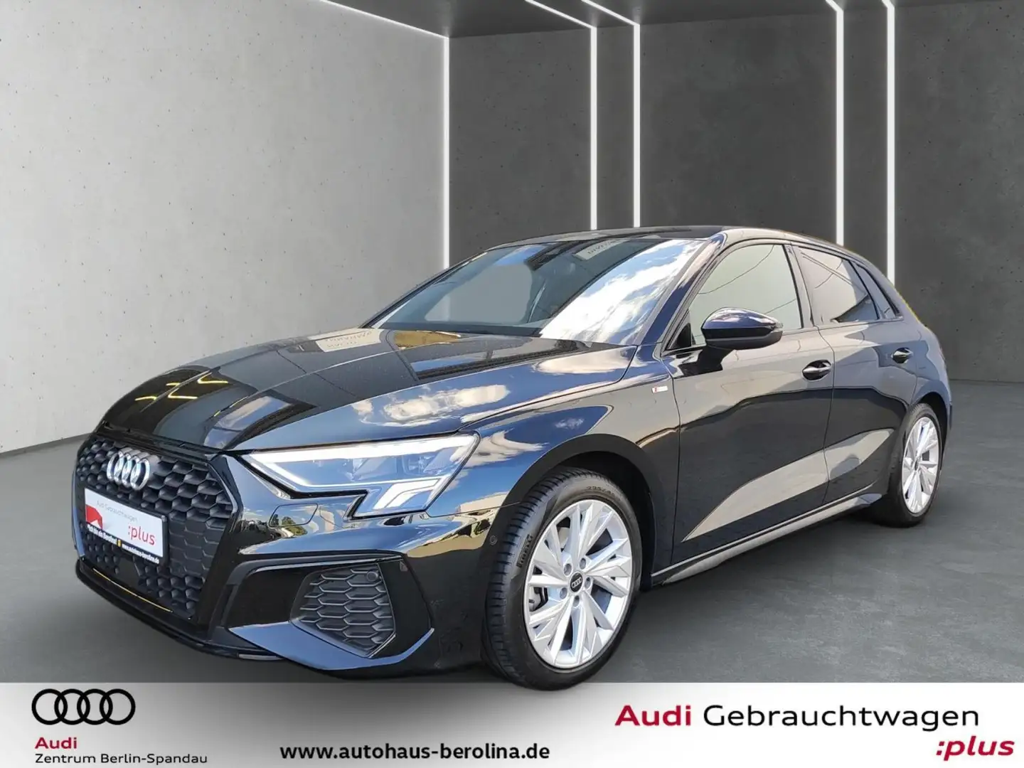 Audi A3 35 TFSI S line S tronic *AHK*R-CAM* Schwarz - 2