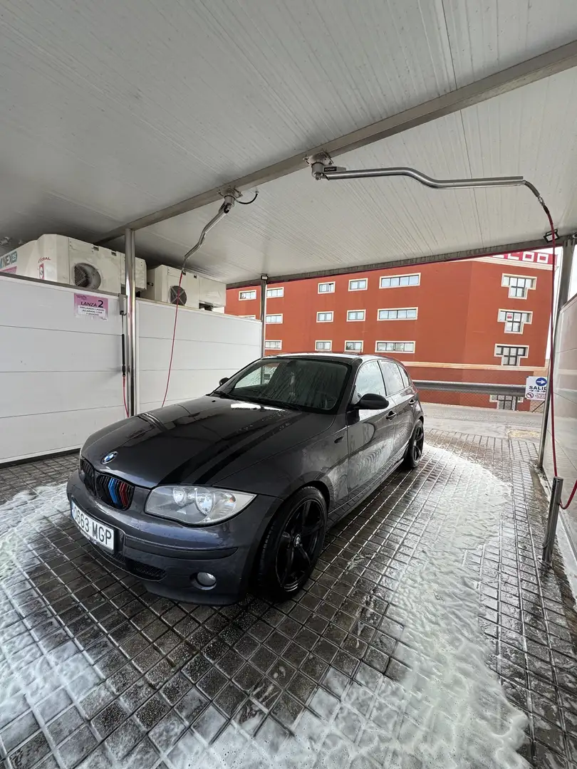 BMW 118 118d - 1