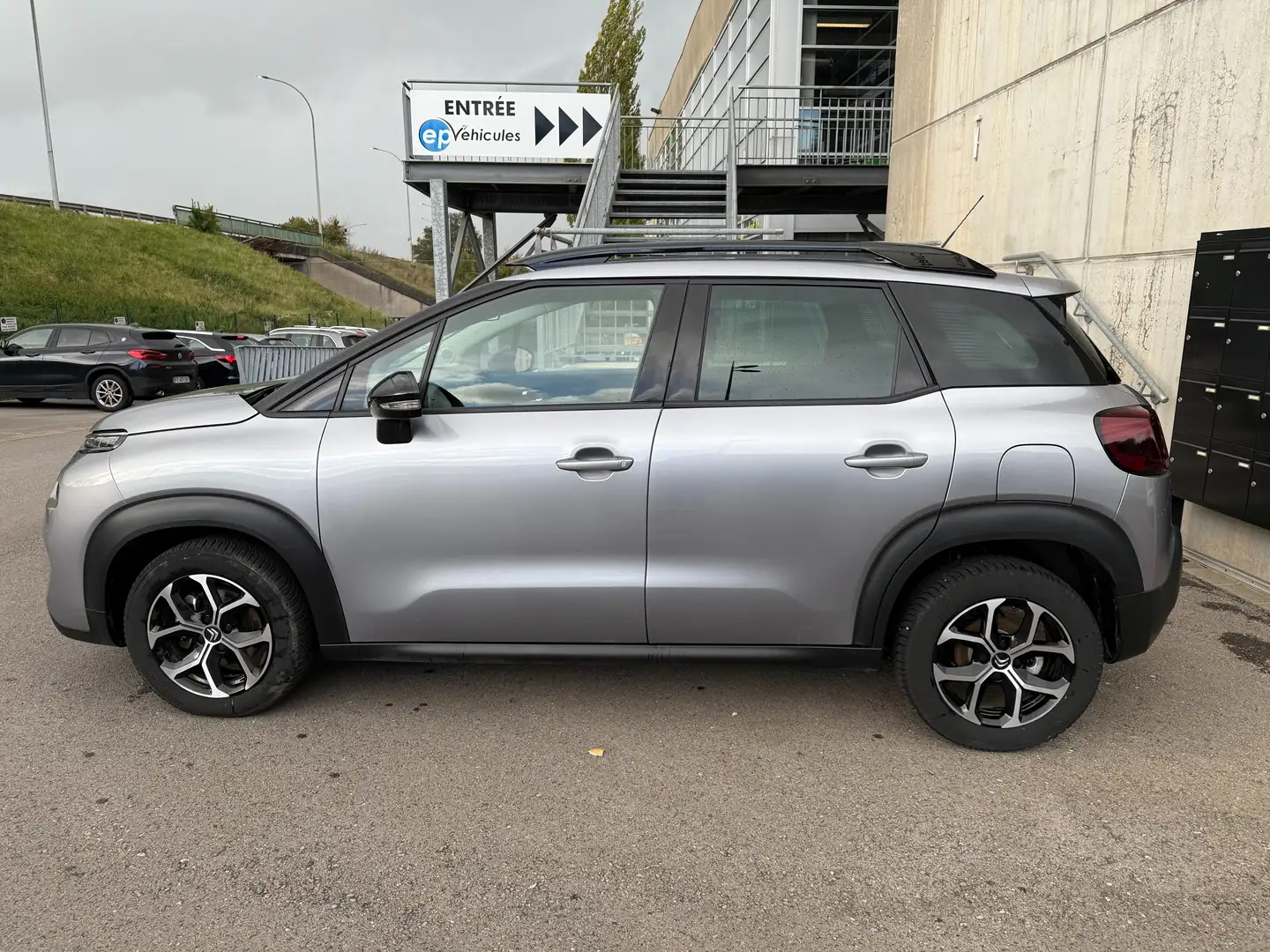 Citroen C3 Aircross 1.2 PURETECH 110 PLUS Argent - 2