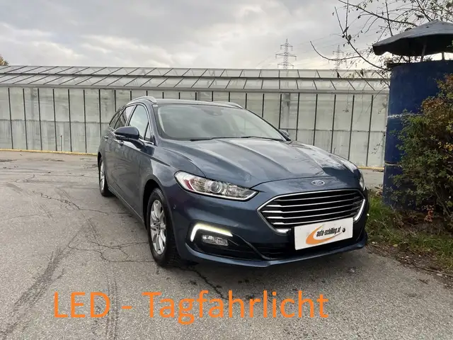 Ford Mondeo 2,0 Diesel Aut. RKamera Navi AHK CarPlay SR+WR