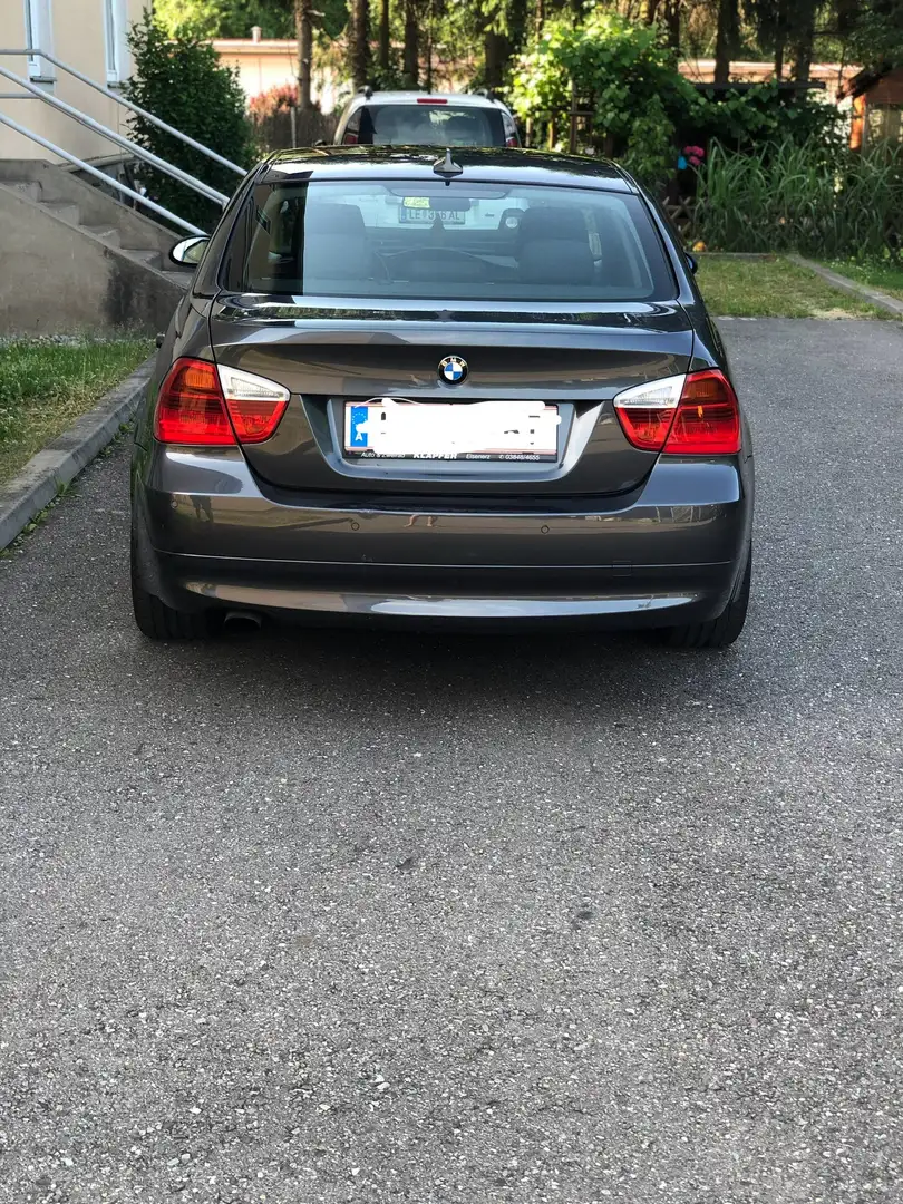 BMW 318 318d - 2