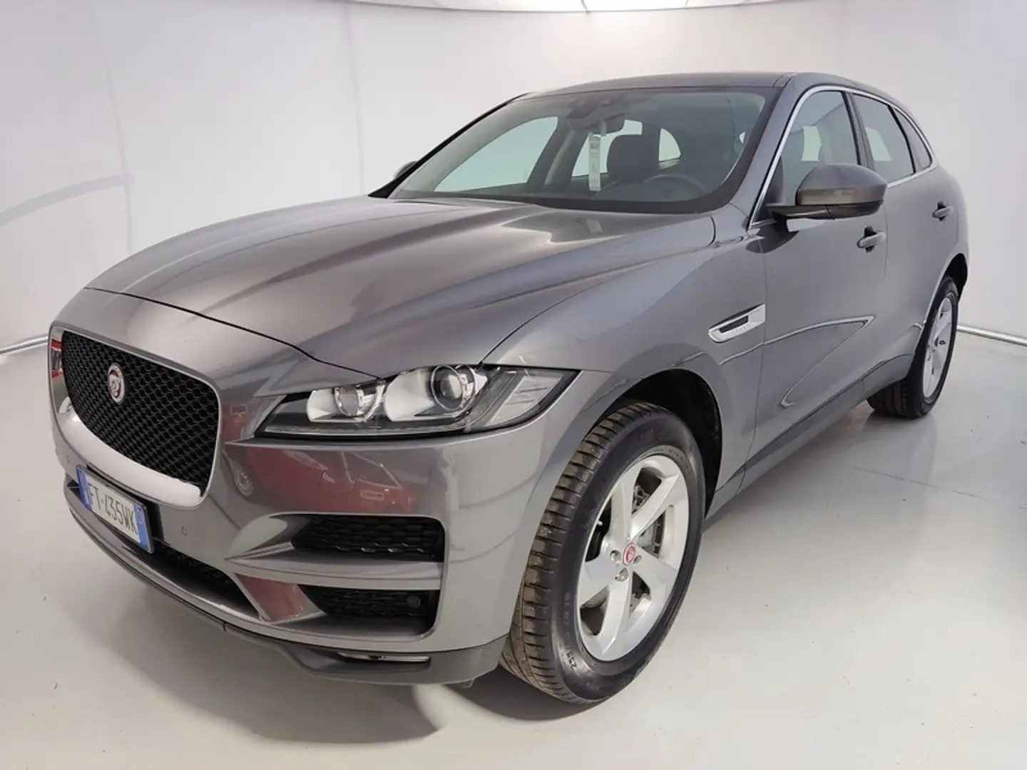 Jaguar F-Pace 2.0 D I4 Prestige Gris - 1