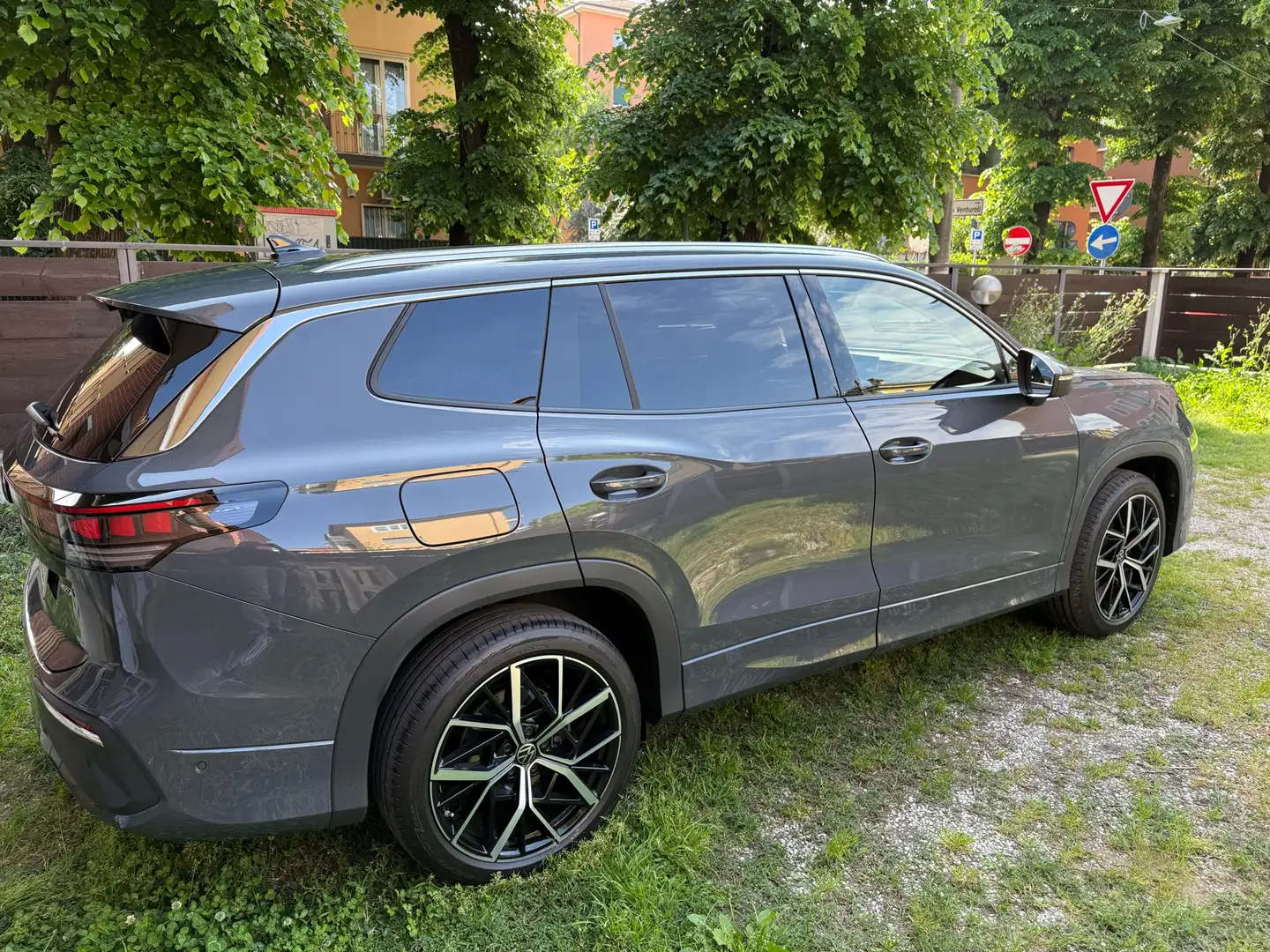 Volkswagen Tayron 1.5 150cv elegance dsg e gancio traino - 2