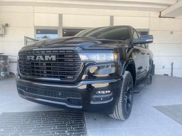 4X4 2026 LARAMIE 5.7 V8 Crew Cab Gpl 395cv st8 - AUTOCARRO DETRAIBILE AL 100