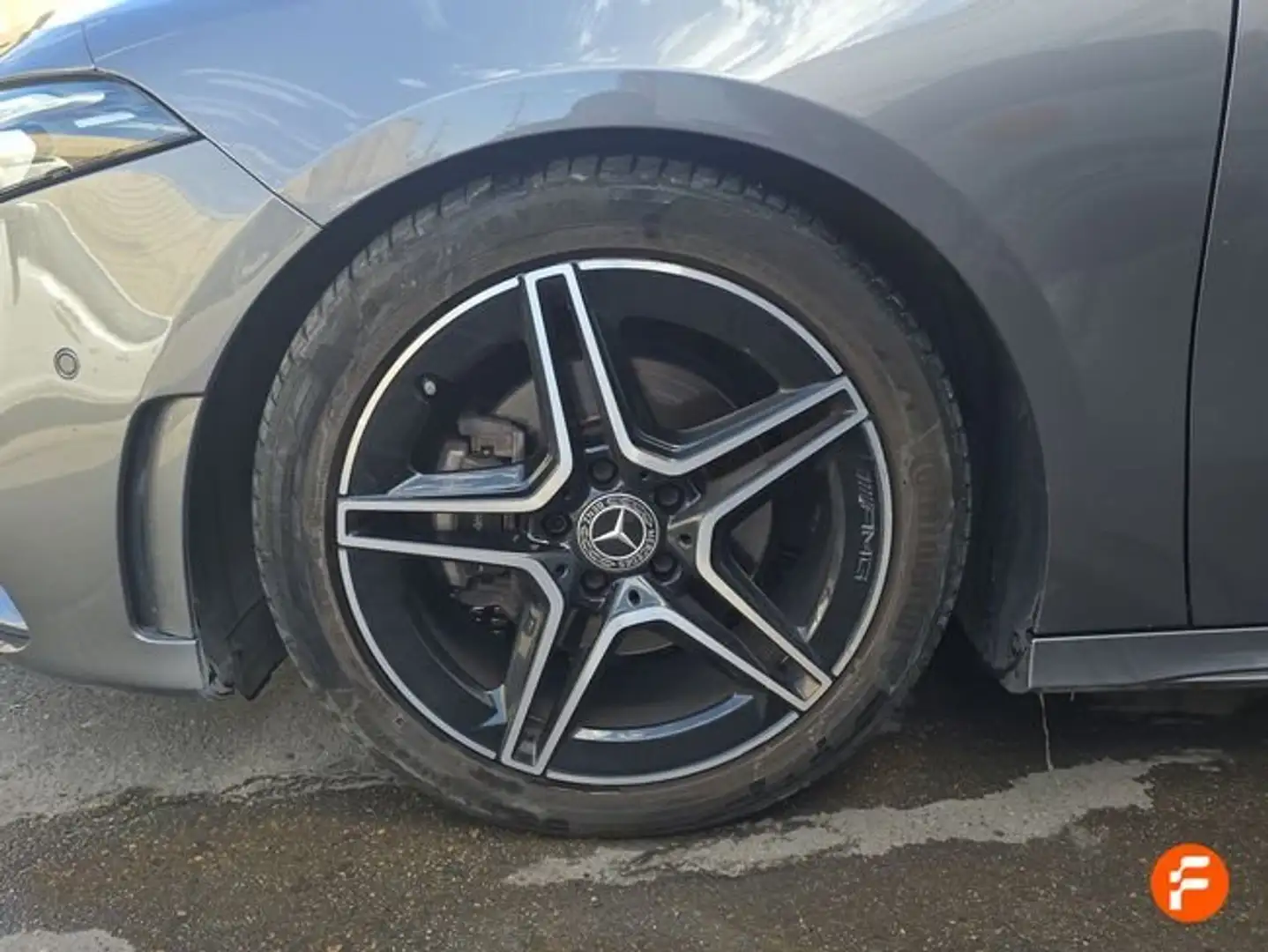 Mercedes-Benz A 200 d Gris - 2