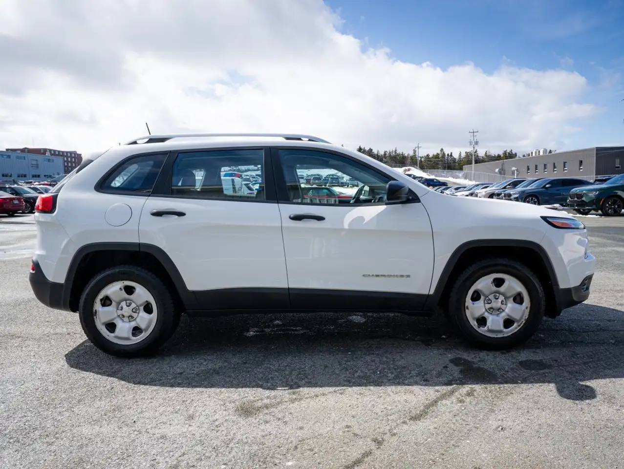 Jeep Cherokee снимка Jeep Cherokee