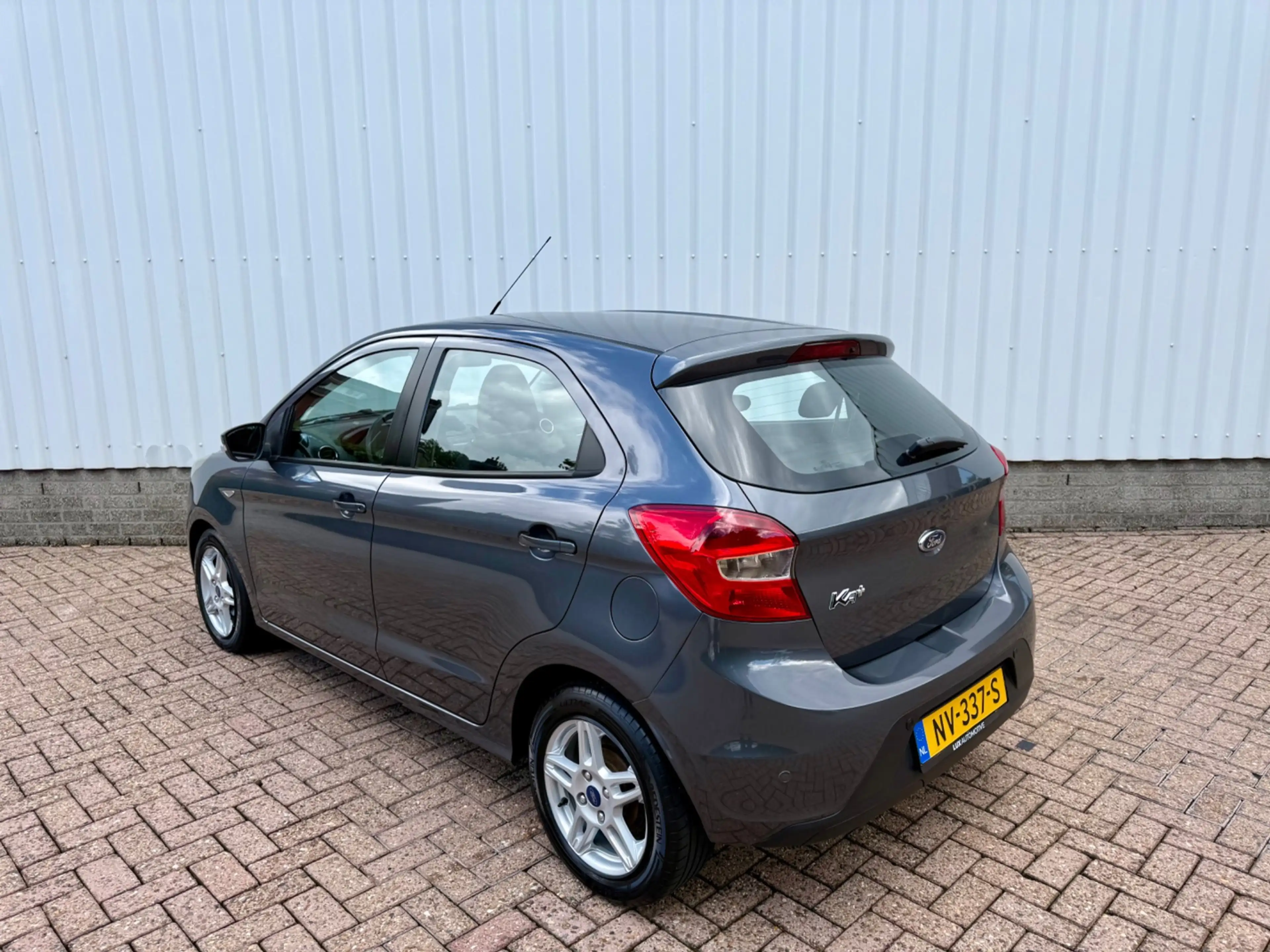 Ford Ka/Ka+ 1.2 Trend Ultimate, Airco, PDC, Bluetooth, Dealer — photo 25