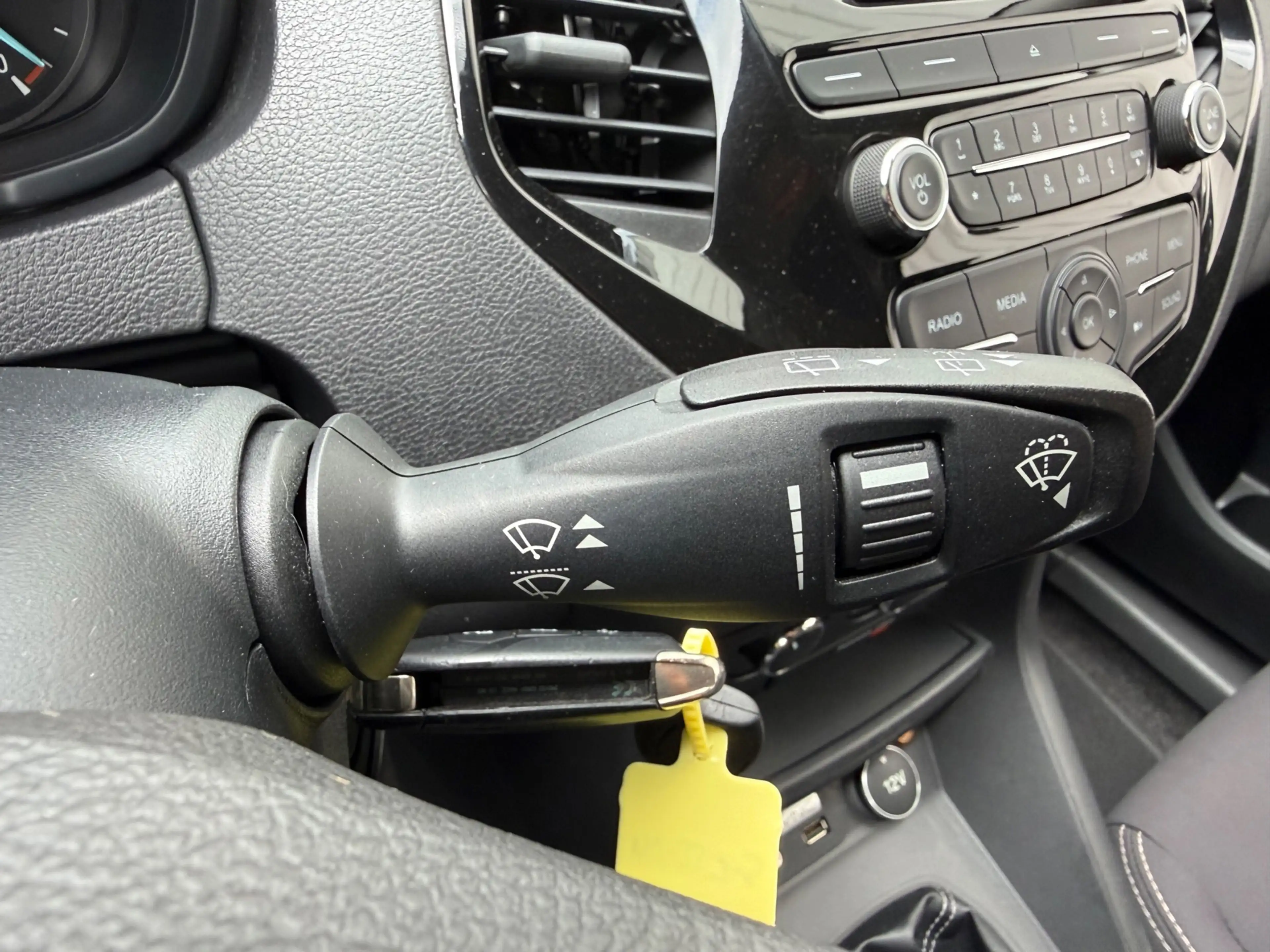 Ford Ka/Ka+ 1.2 Trend Ultimate, Airco, PDC, Bluetooth, Dealer — photo 44