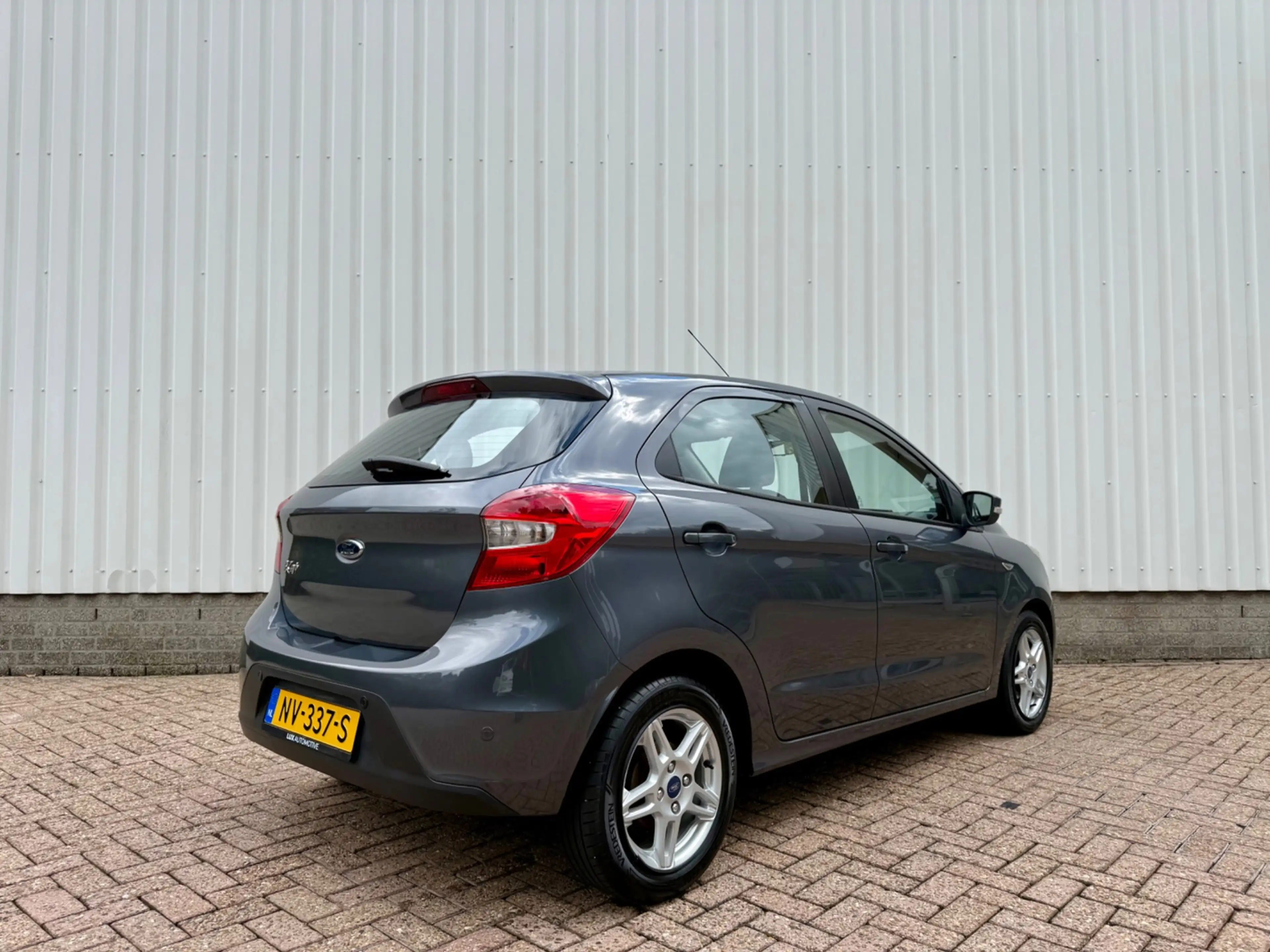 Ford Ka/Ka+ 1.2 Trend Ultimate, Airco, PDC, Bluetooth, Dealer — photo 2