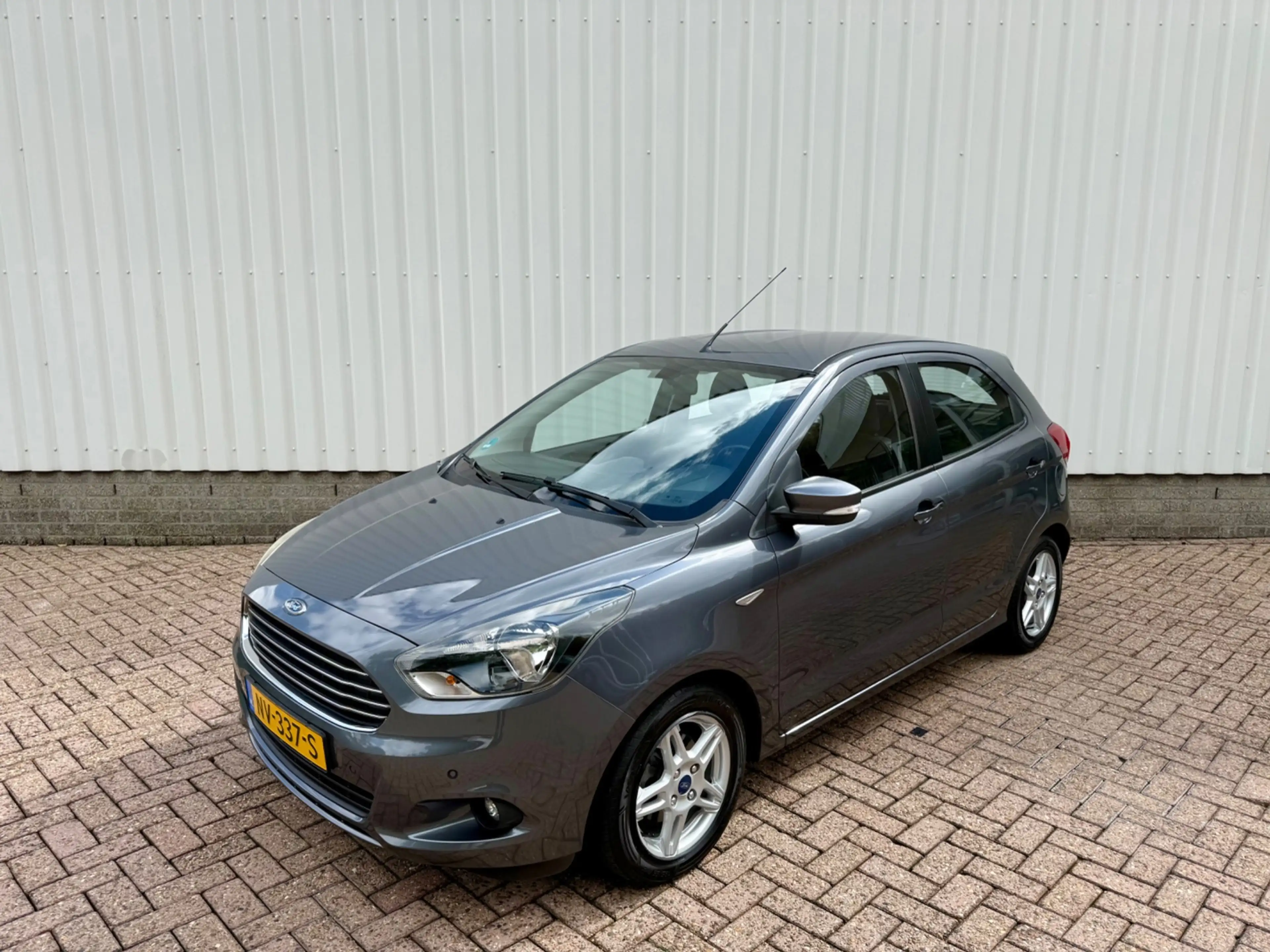Ford Ka/Ka+ 1.2 Trend Ultimate, Airco, PDC, Bluetooth, Dealer — photo 4