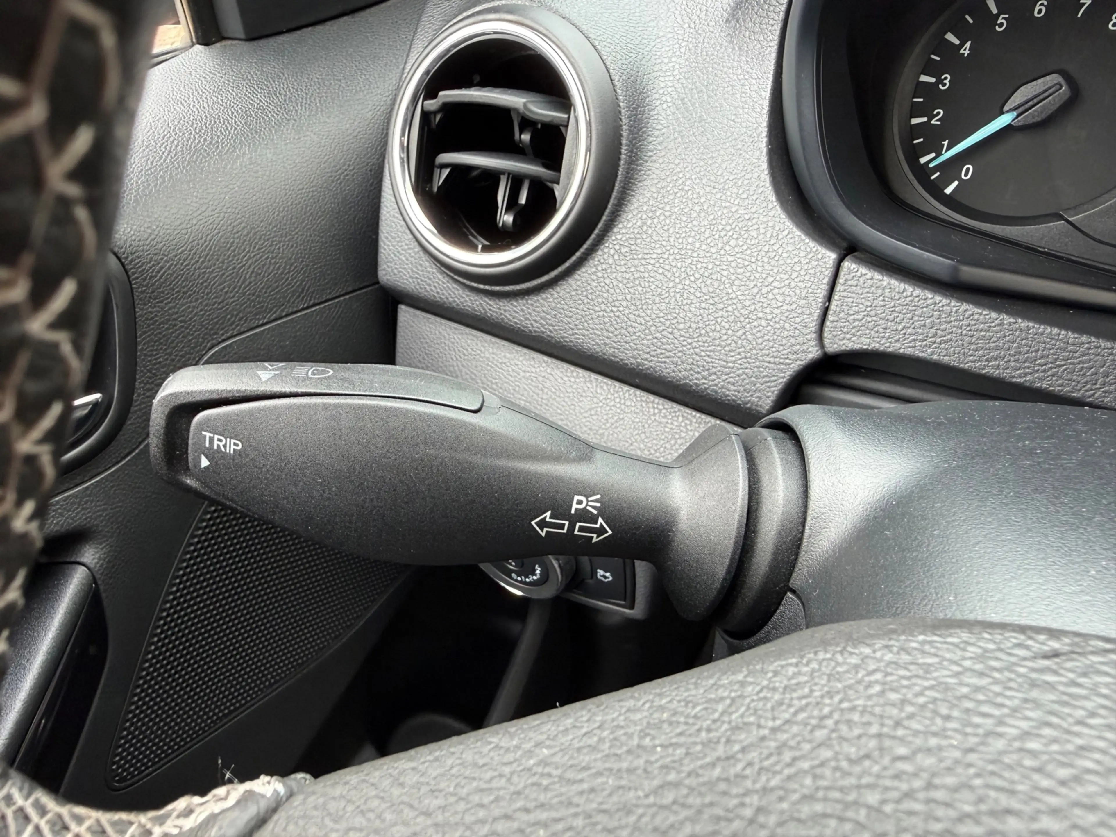 Ford Ka/Ka+ 1.2 Trend Ultimate, Airco, PDC, Bluetooth, Dealer — photo 43