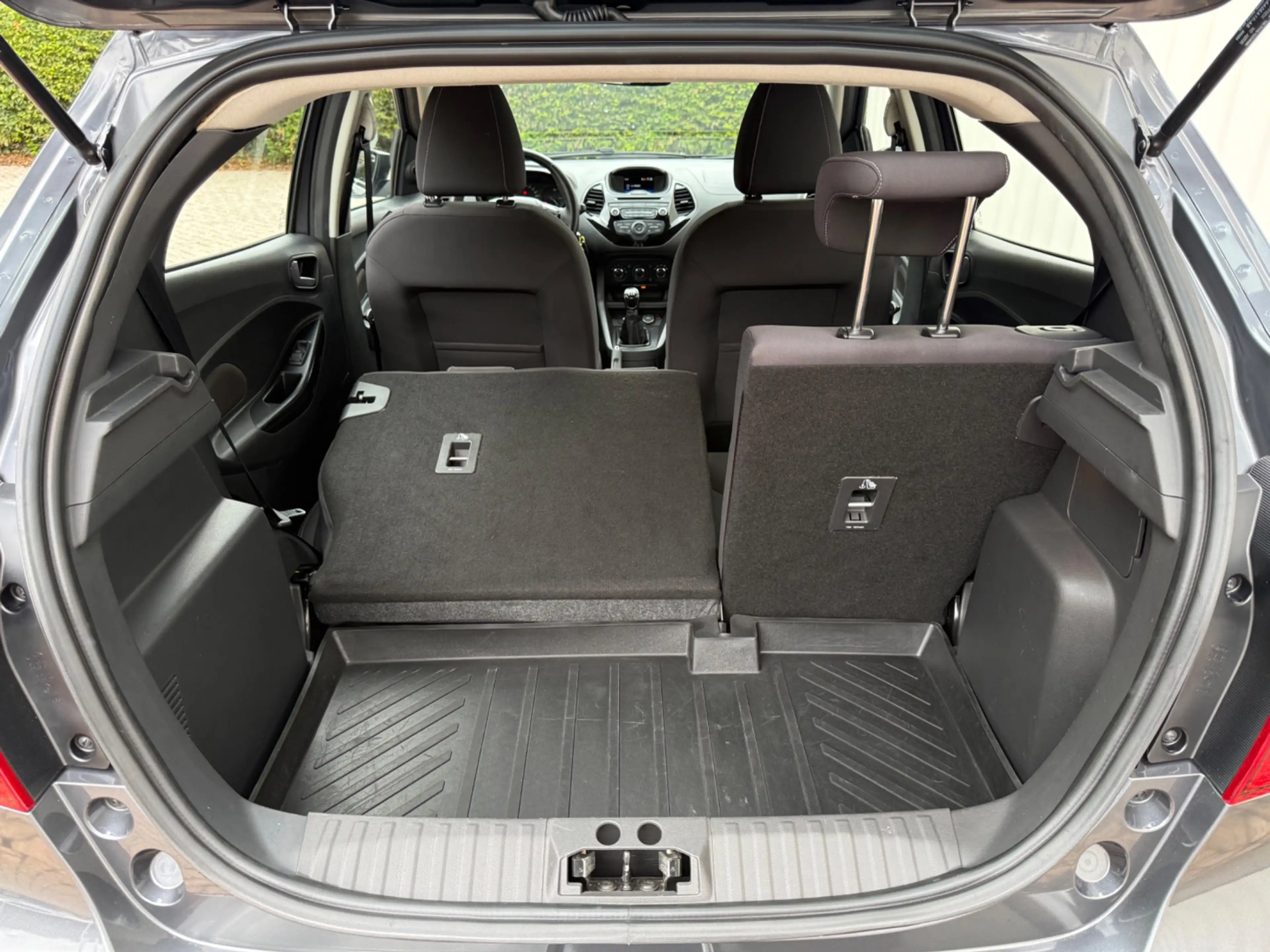 Ford Ka/Ka+ 1.2 Trend Ultimate, Airco, PDC, Bluetooth, Dealer — photo 35
