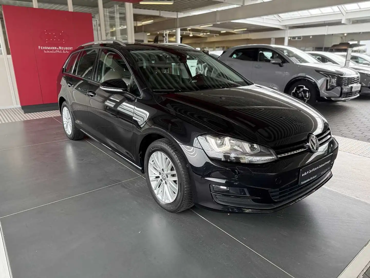 Volkswagen Golf Variant Golf VII Variant 1.6 TDI BMT DSG Cup*Xenon*Navi* Schwarz - 2
