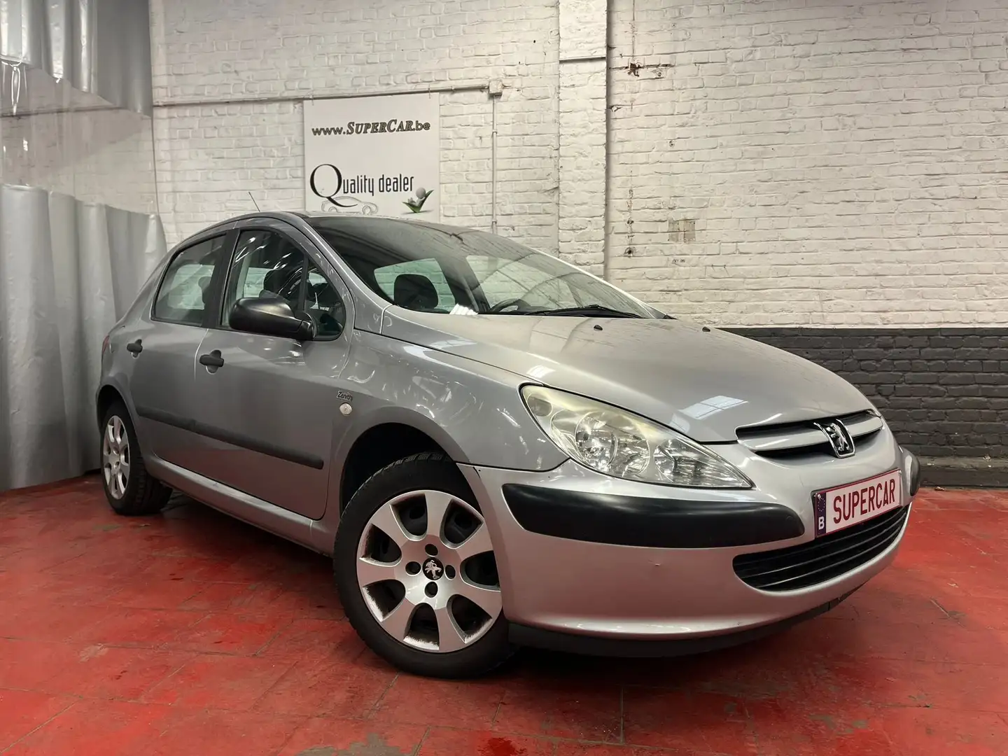 Peugeot 307 307 1.4i Zenith * CARPLAY * BLTH * 122 X 36 Mois * Zilver - 1