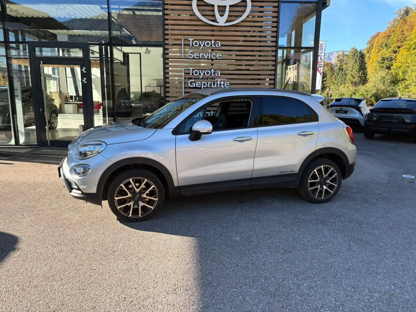 Fiat 500X 500X 2,0 Multi-Jet II 140 Cross Plus Silber - 1