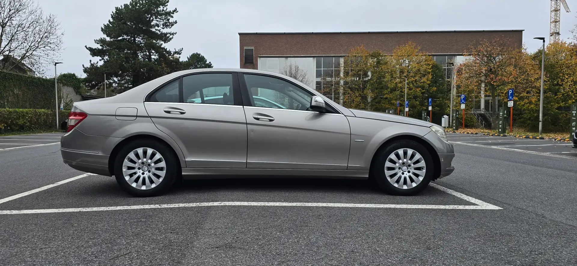 Mercedes-Benz 220 C220 CDI  Elegance Auriu - 2