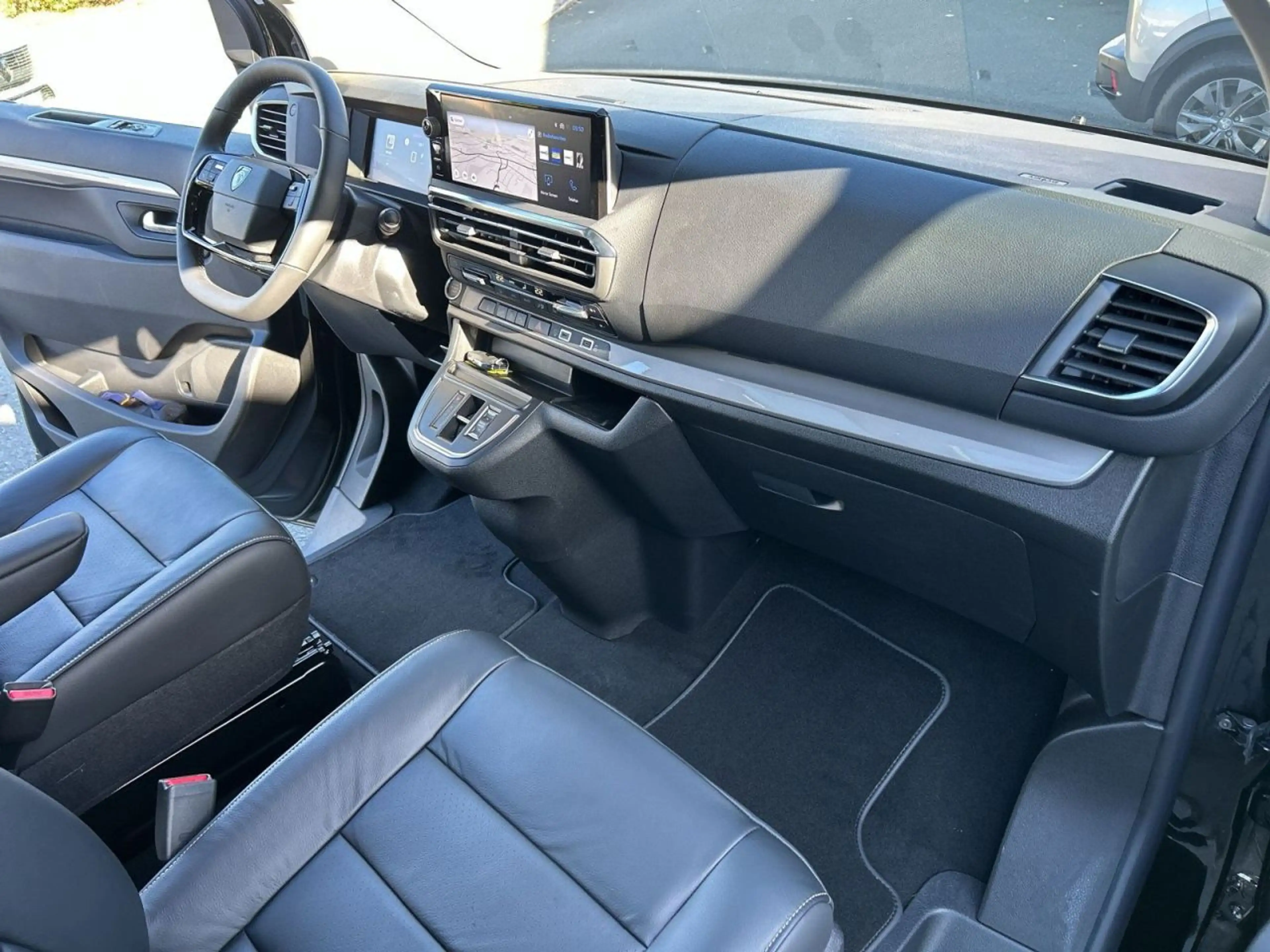 Peugeot Traveller Allure L3 — photo 13