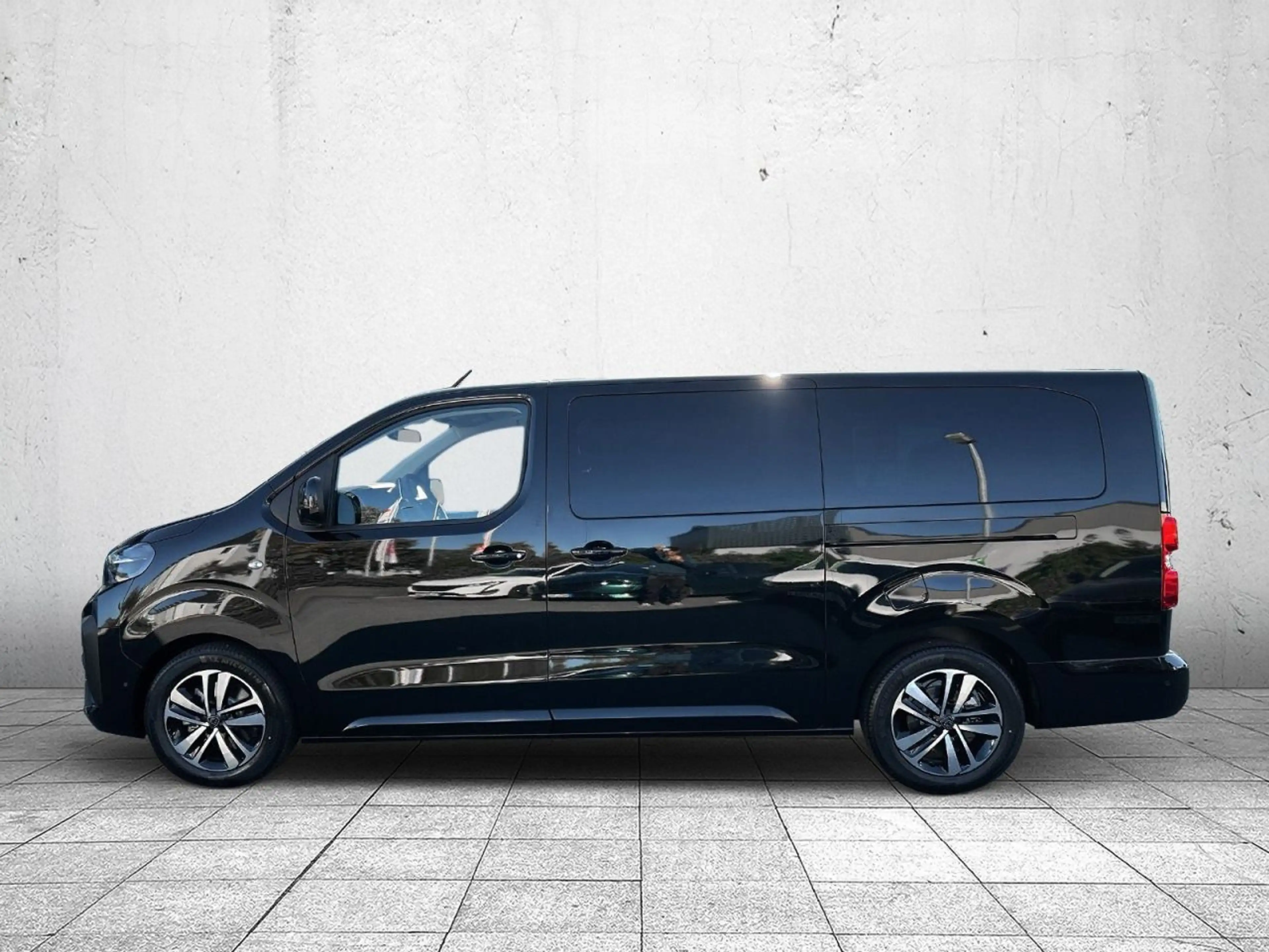Peugeot Traveller Allure L3 — photo 4