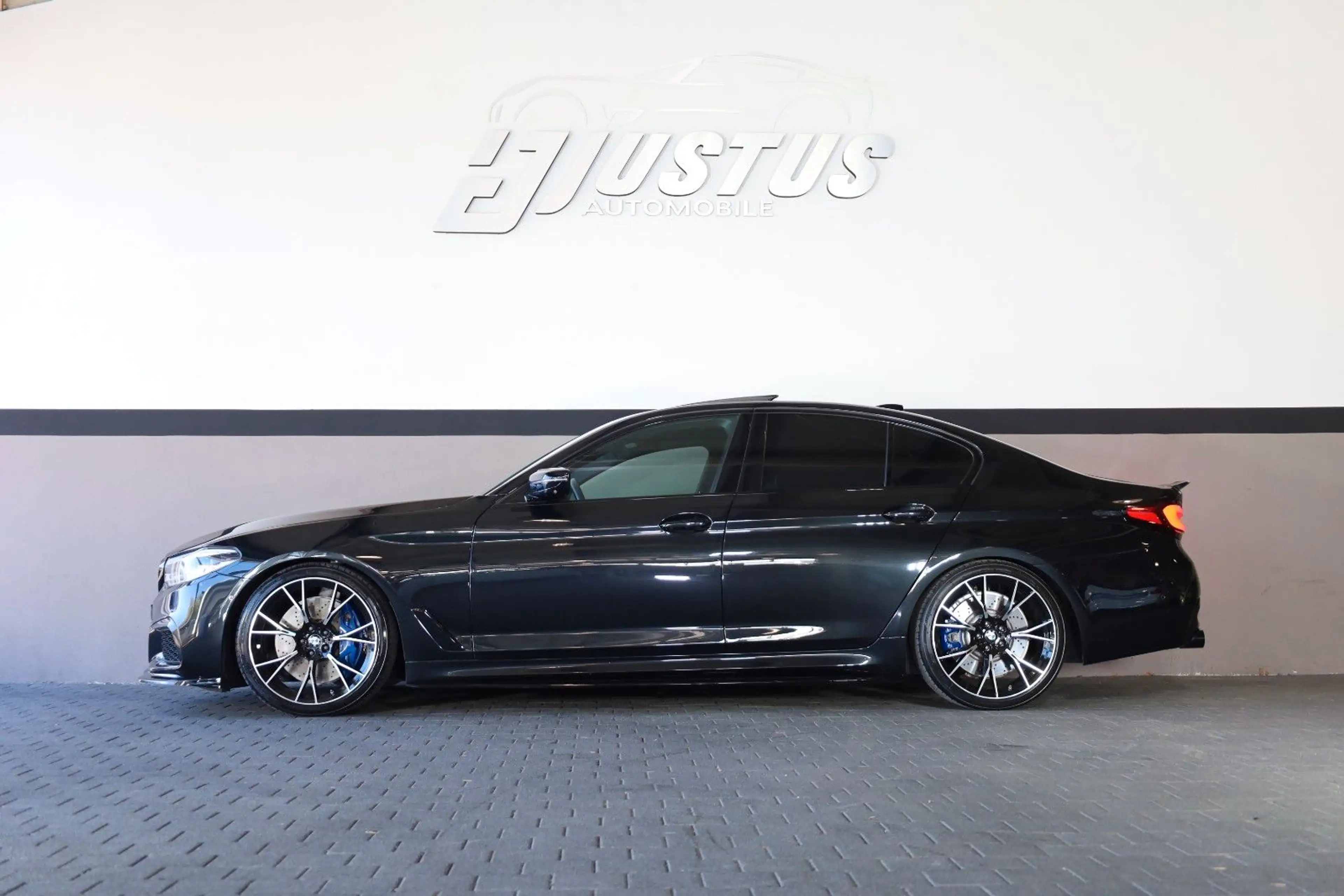 BMW 550 i xDrive/360*/HK/MASSAGE/APPLE/ACC/4xSHZ/R20 — photo 3