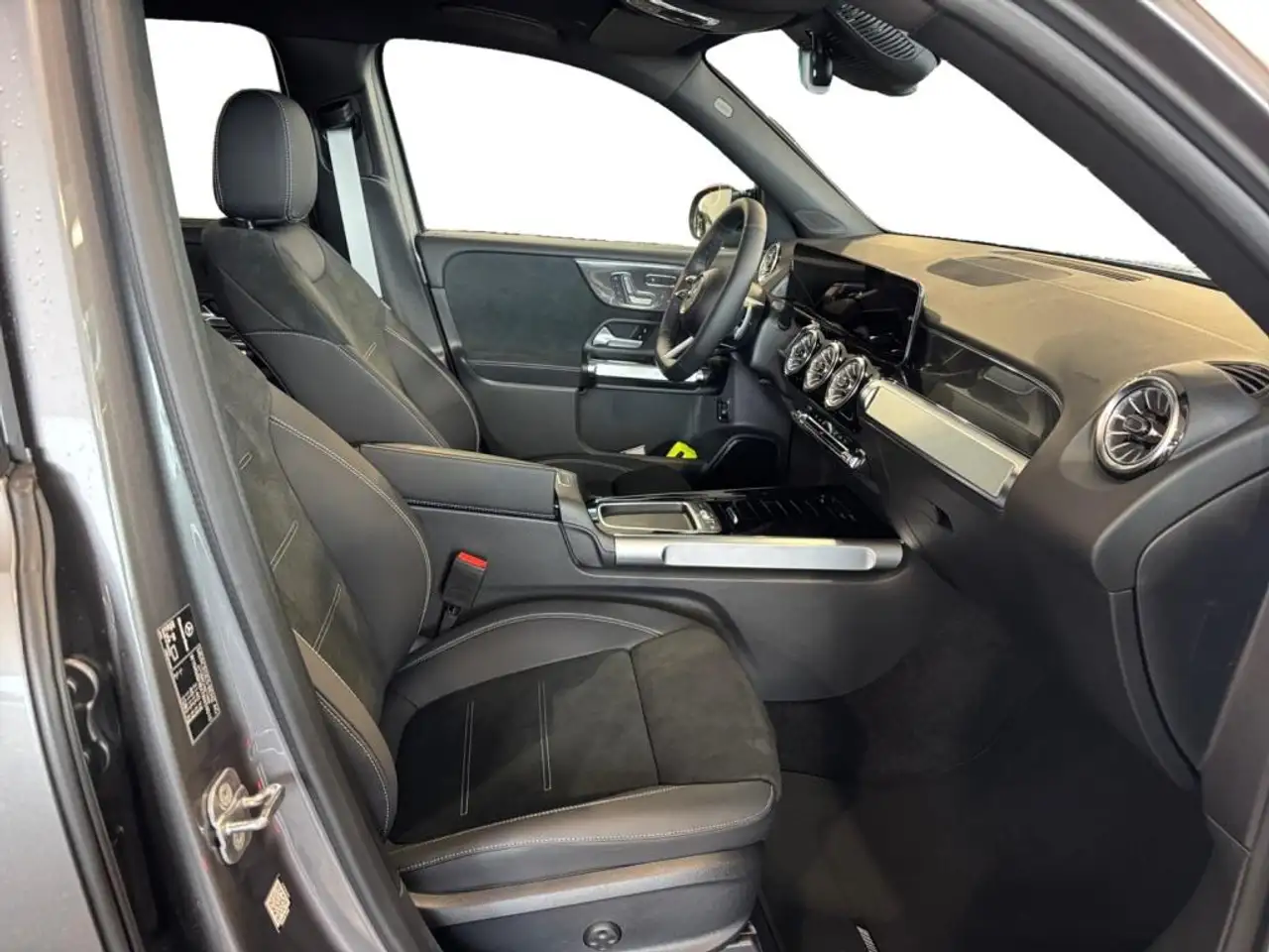 Mercedes-Benz GLB 2026