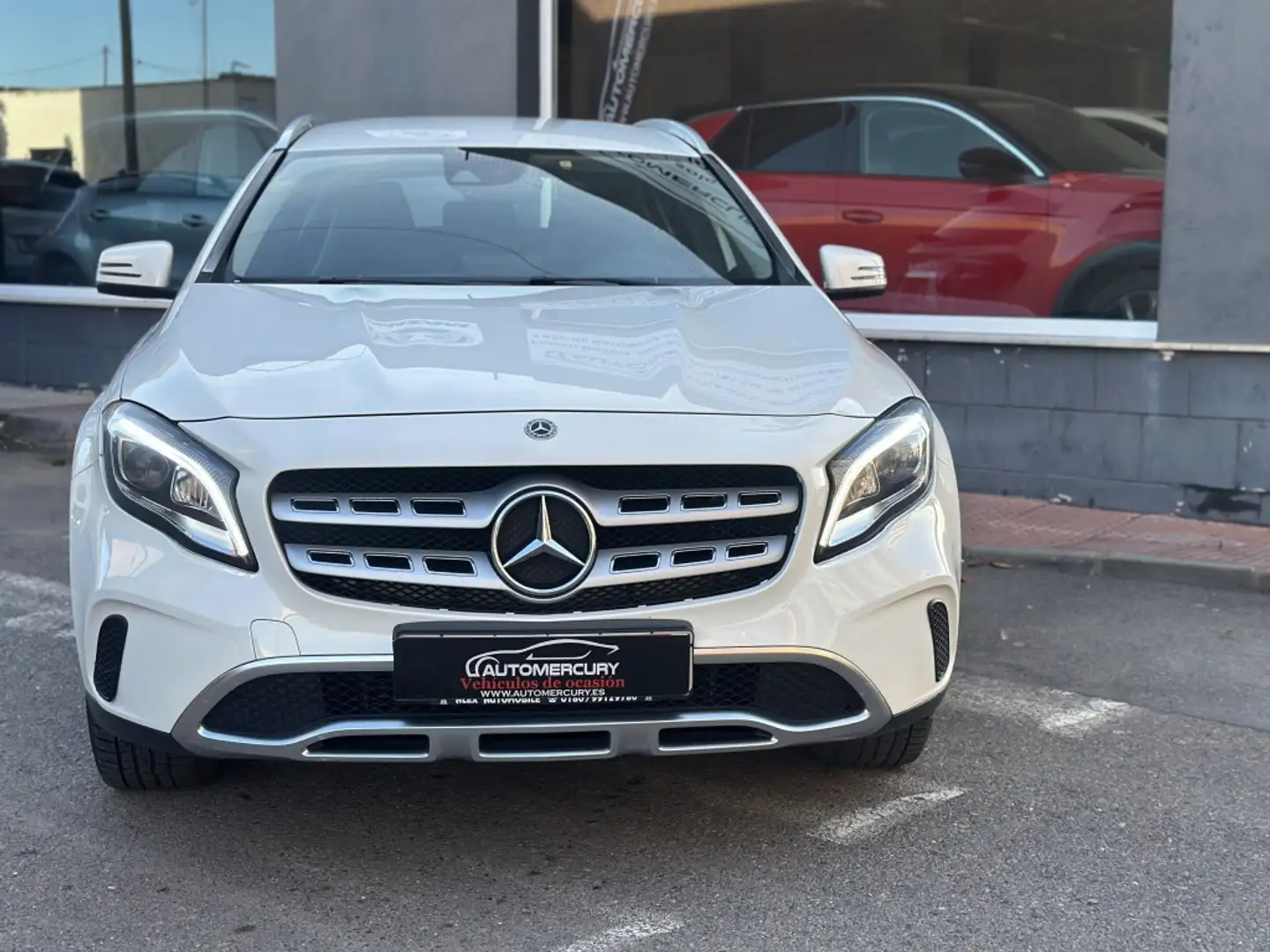 Mercedes-Benz GLA 200 200d 7G-DCT Blanc - 2