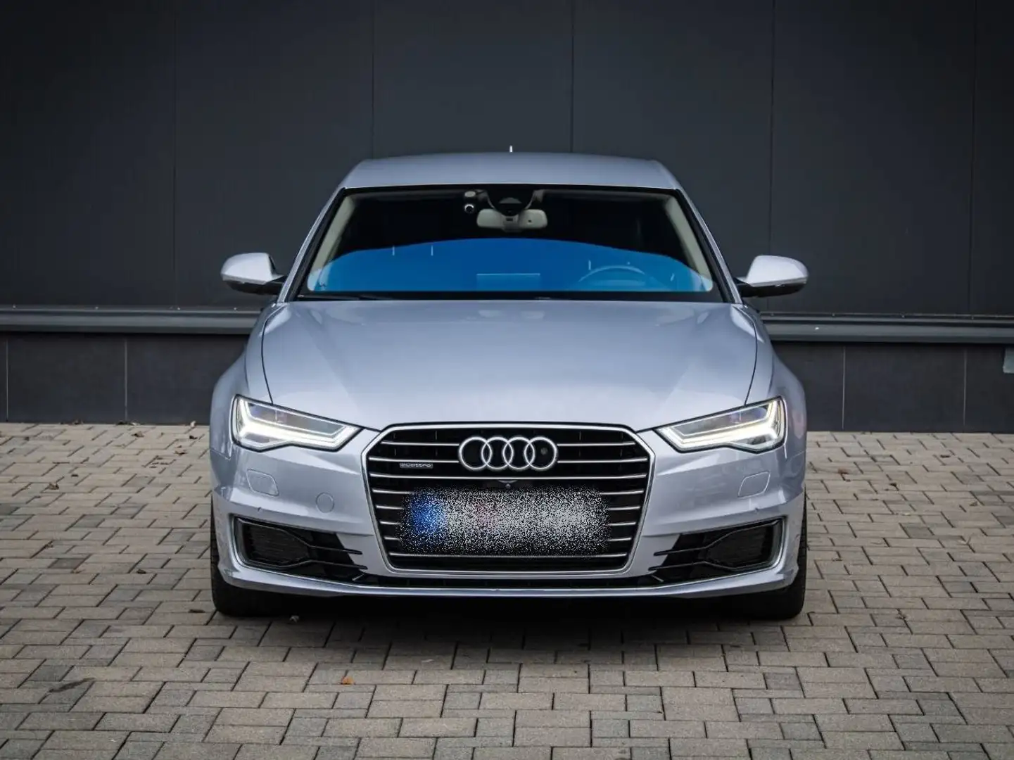 Audi A6 3.0 TDI quattro S tronic Silber - 2