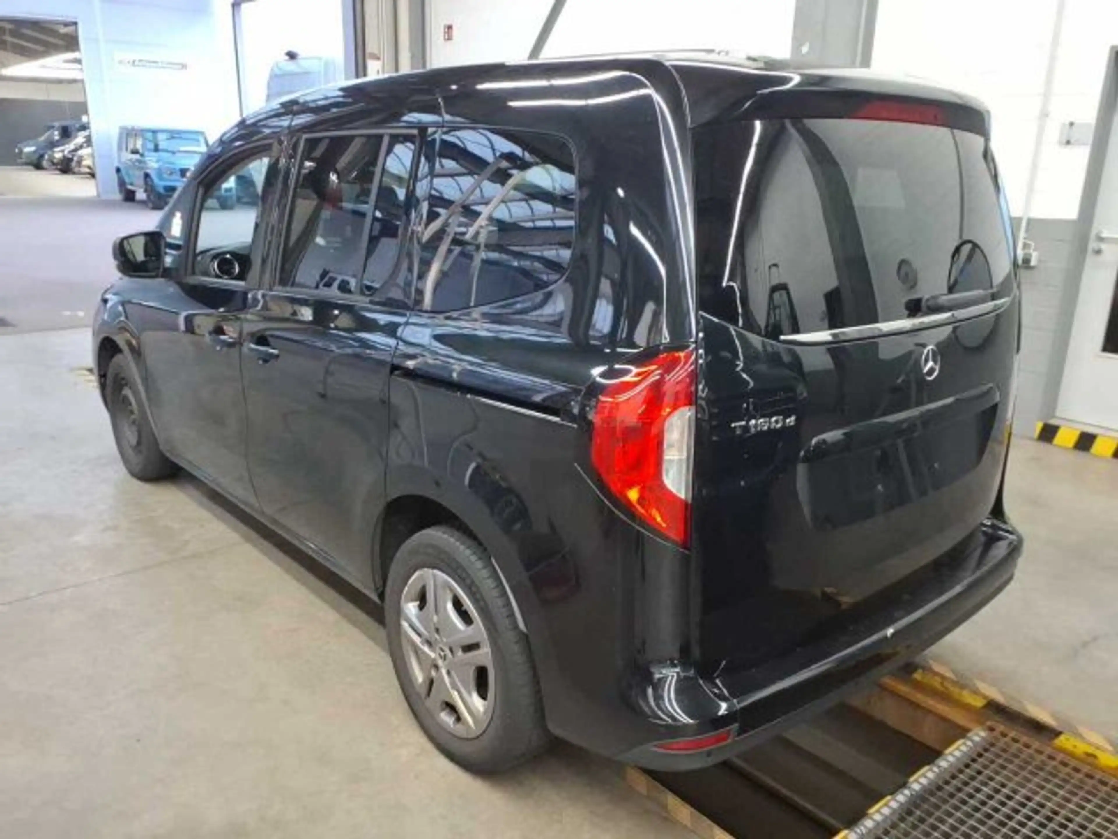 Mercedes-Benz T-Class 160d STYLE/Klima/ Automatik — photo 2
