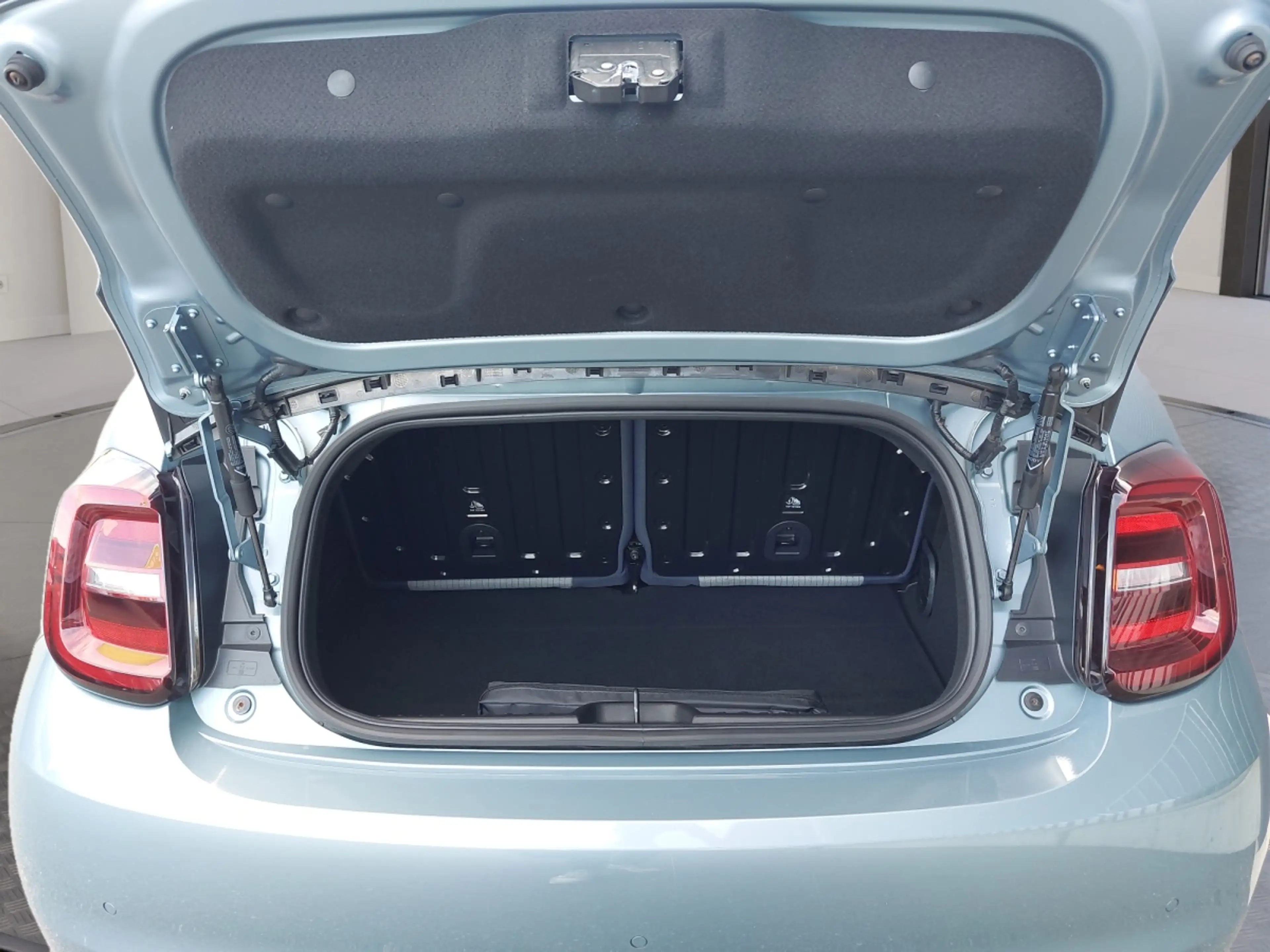 Fiat 500C Elektro Icon 42kWh — photo 12