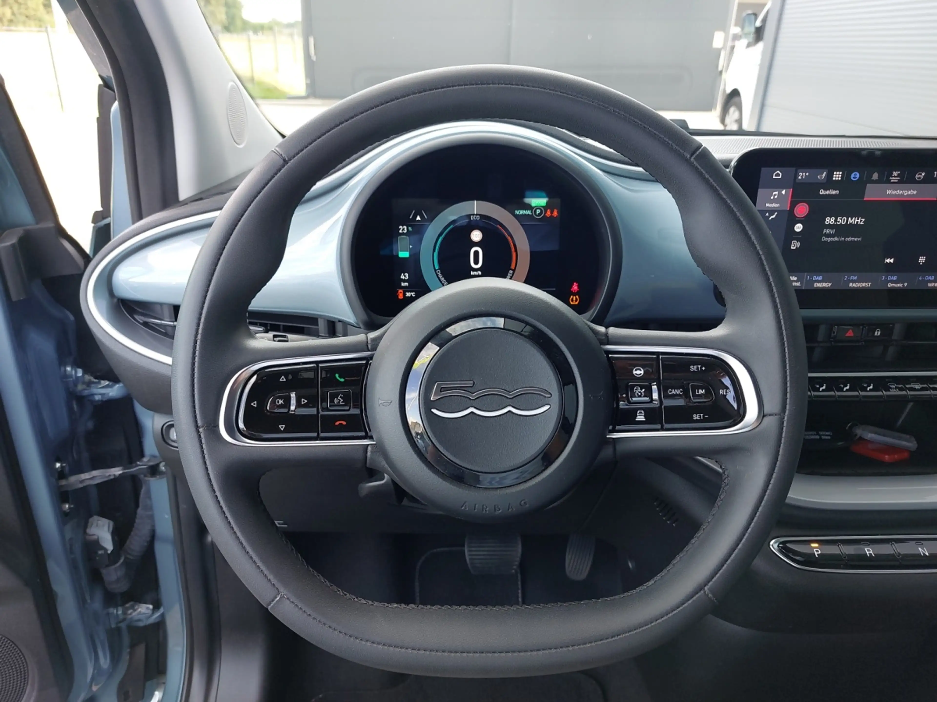Fiat 500C Elektro Icon 42kWh — photo 13