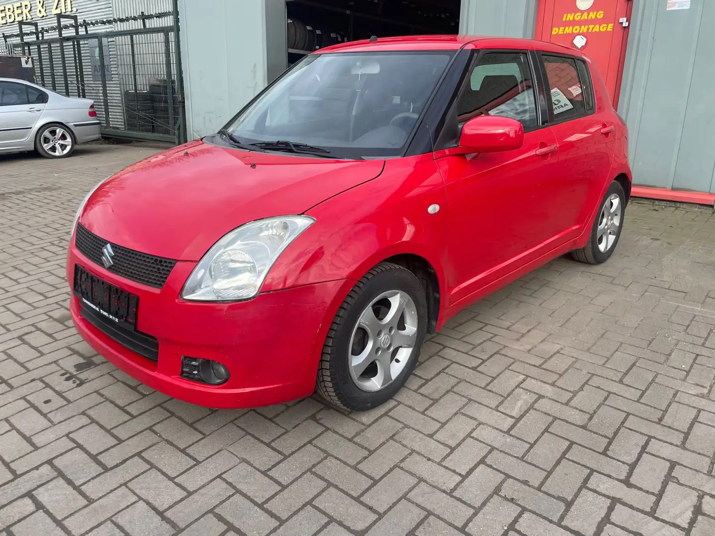 Suzuki Swift 1.3 GA Rood - 1