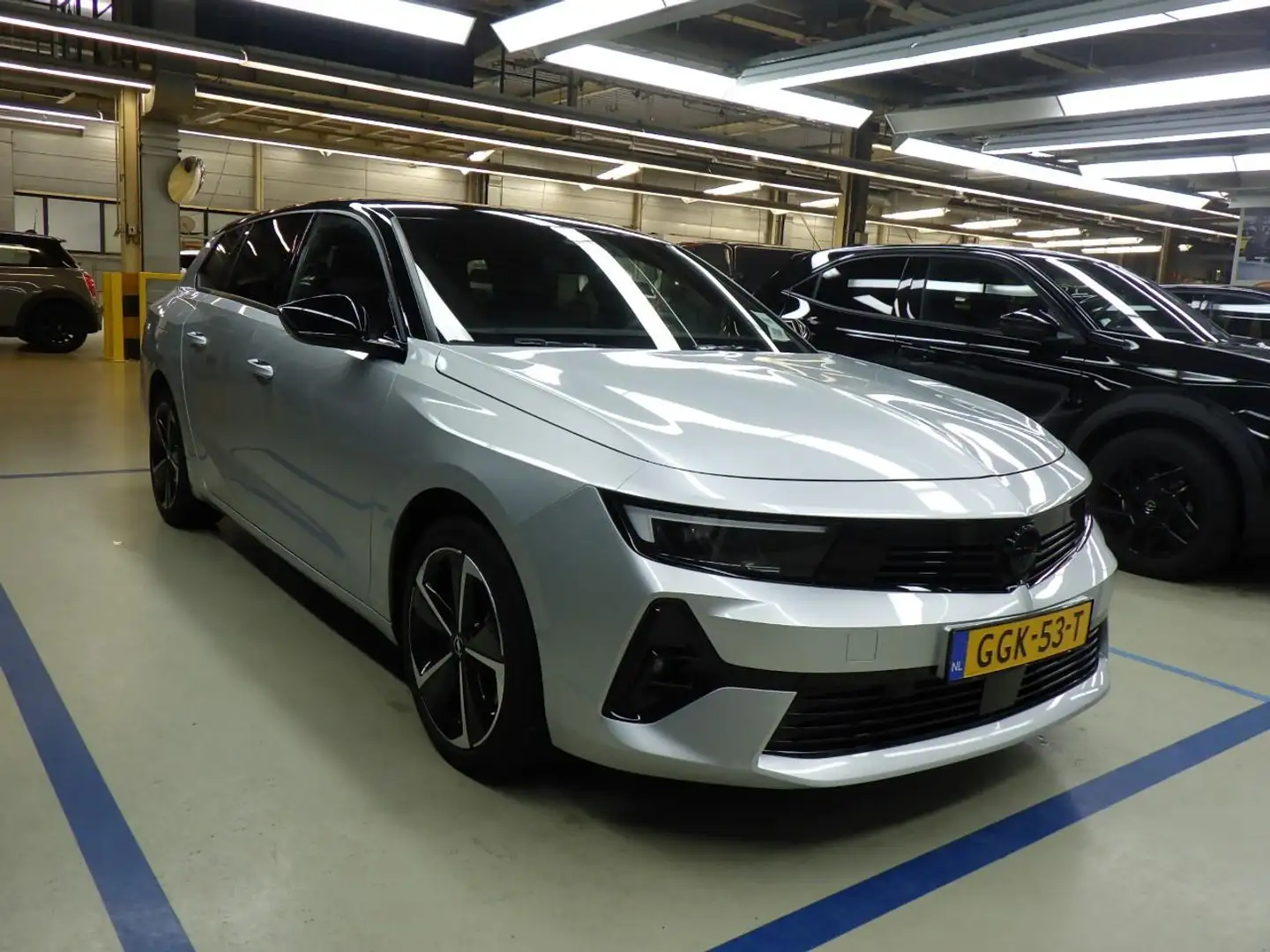 Opel Astra Sports Tourer 1.2 Turbo Hybrid GS 136pk Automaat | Gris - 2