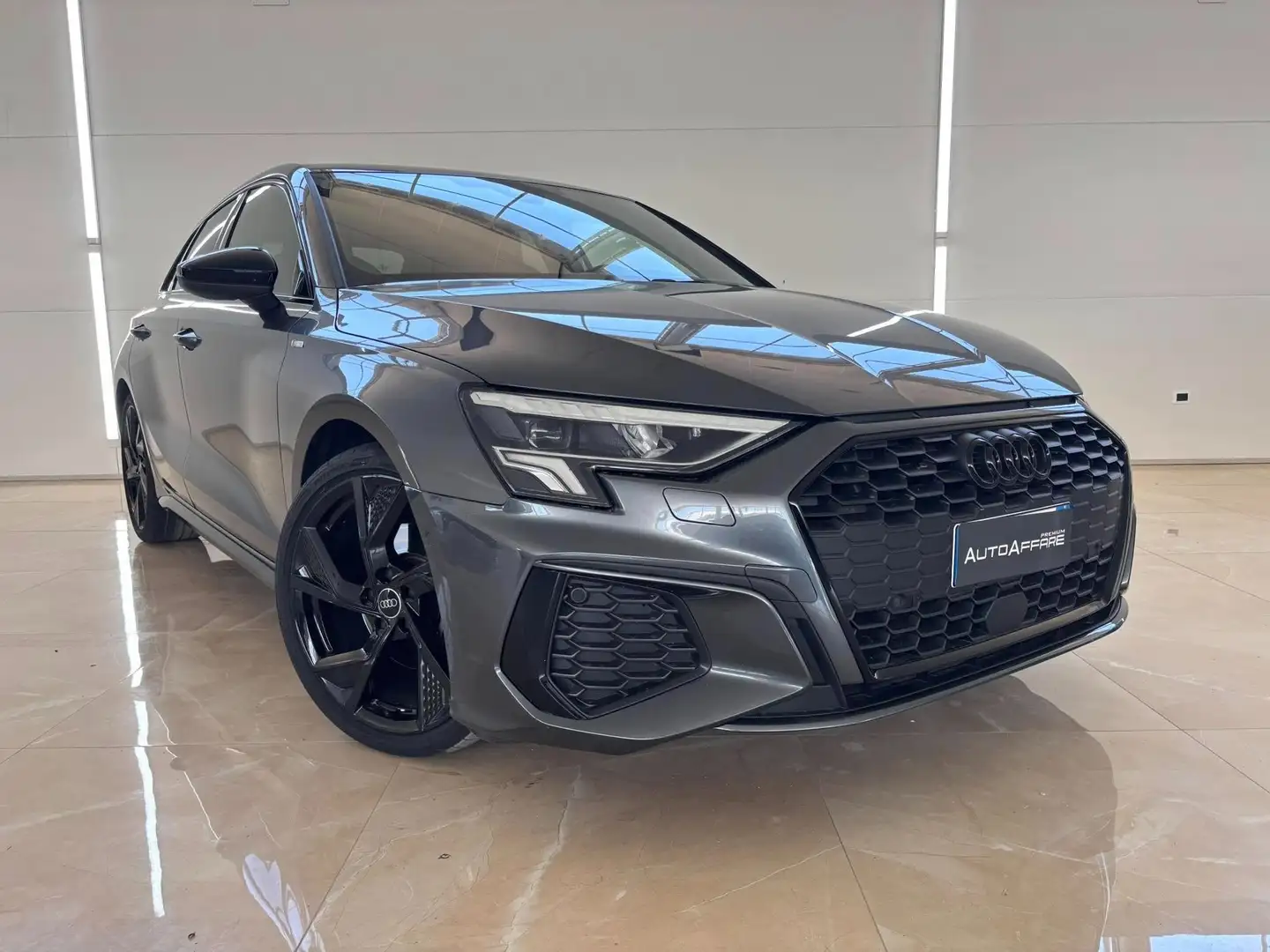 Audi A3 A3 2020 Sportback 35TDI  S line Edition s-tronic Grigio - 1